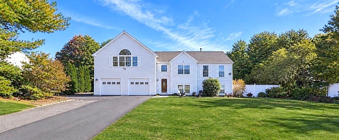 227 Lunns Way, Plymouth MA 02360