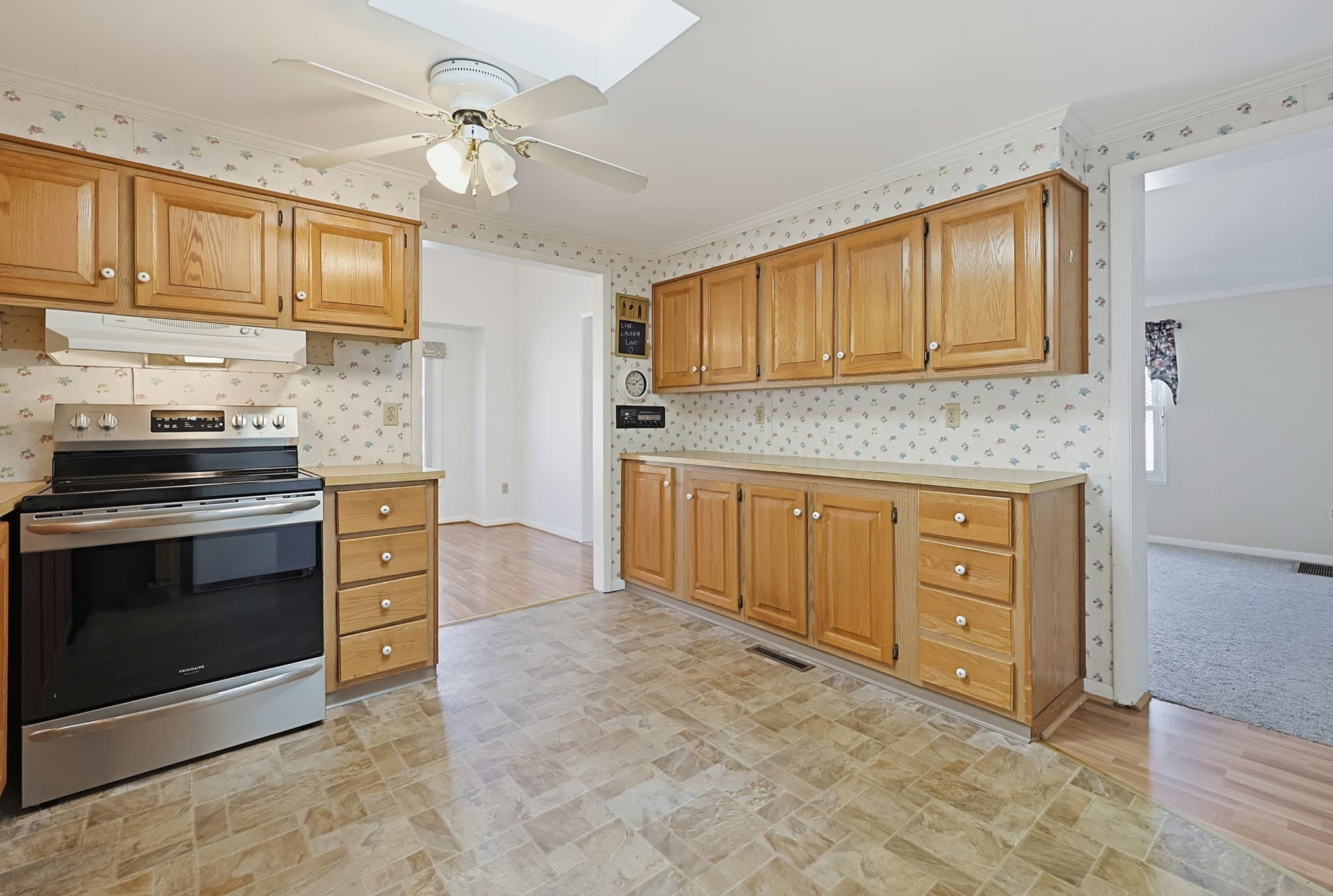 Mobile Home at 4 Forest Lane, Attleboro MA 02703, photo 15 of 41
