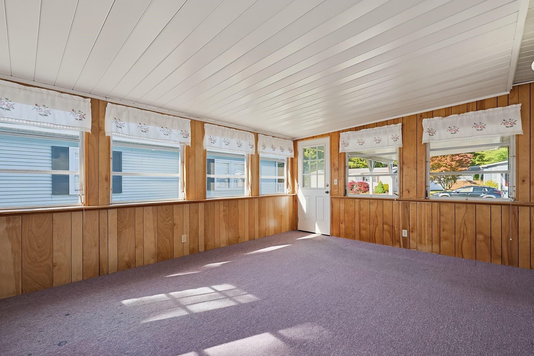 Mobile Home at 4 Forest Lane, Attleboro MA 02703, photo 31 of 41