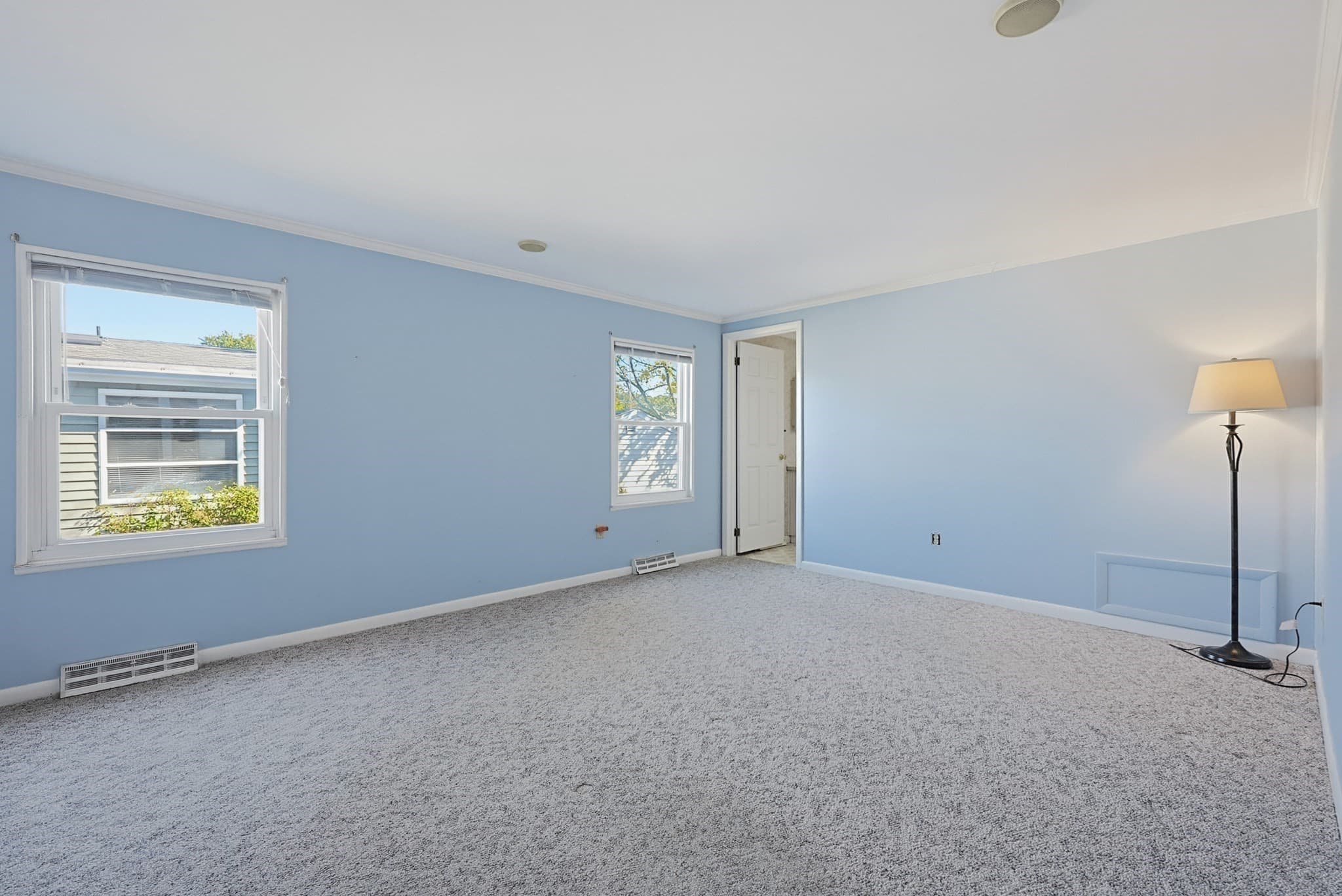 Mobile Home at 4 Forest Lane, Attleboro MA 02703, photo 25 of 41