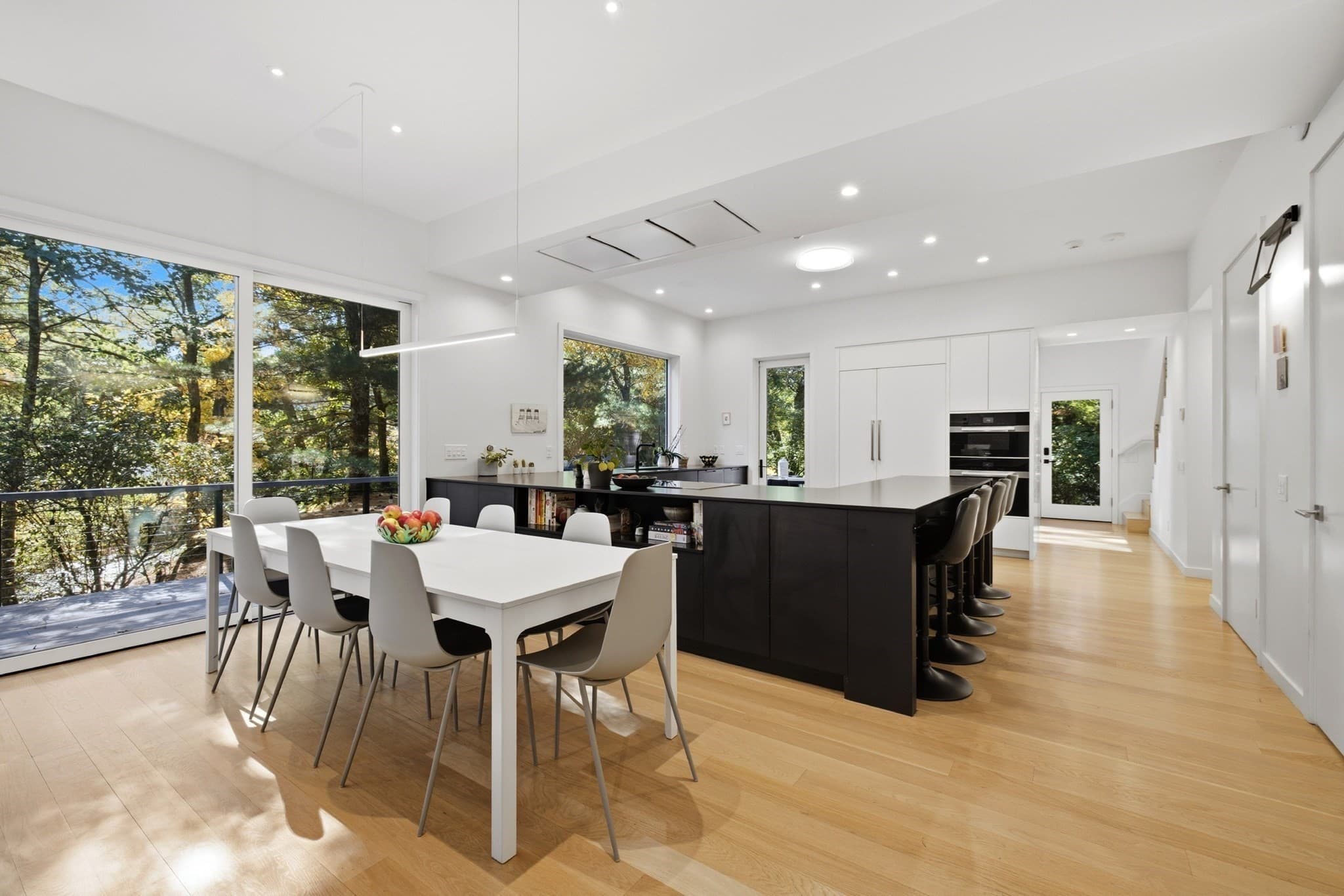 Single Family Residence at 5 Sunset Ridge, Lexington MA 02421, photo 5 of 42