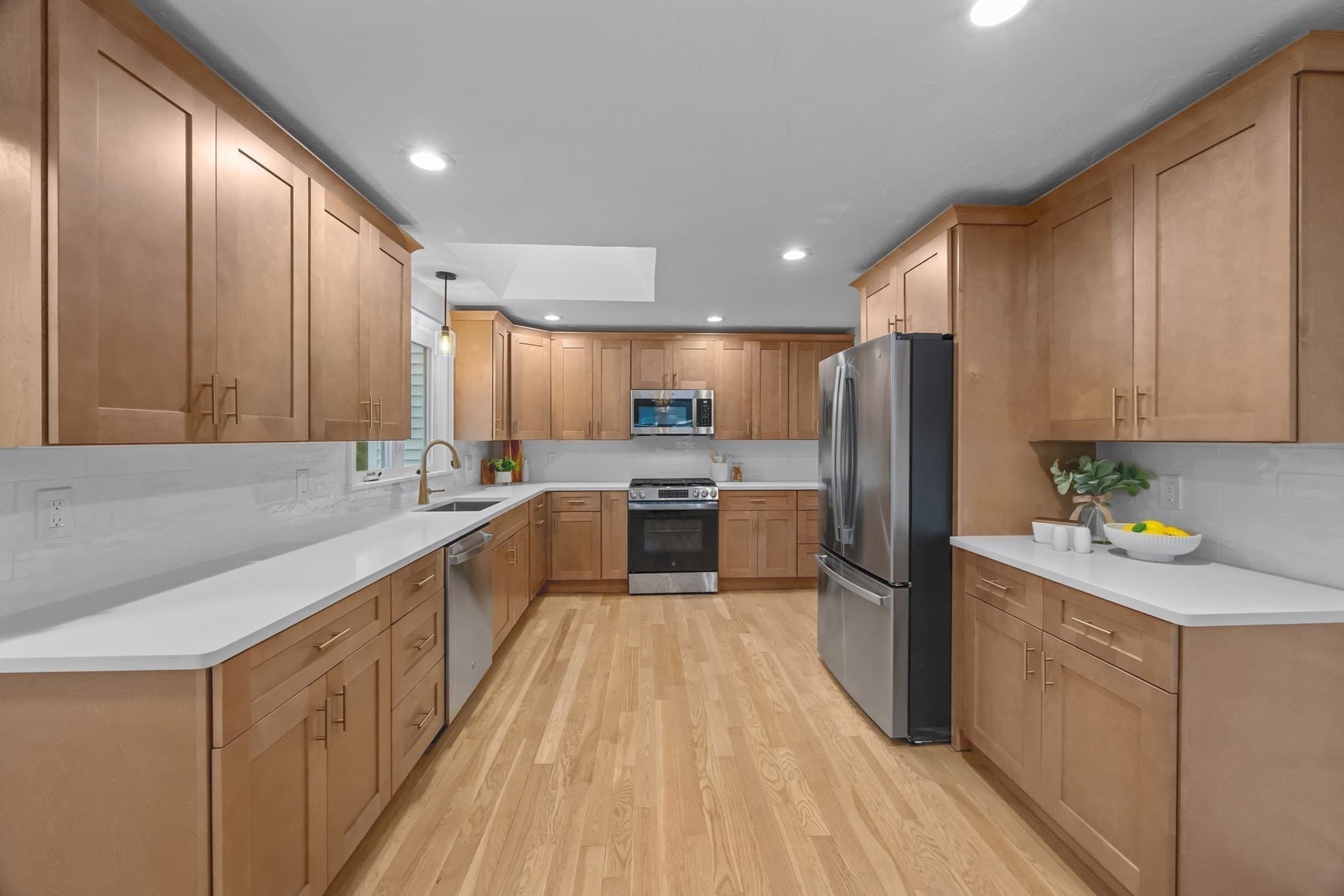 Single Family Residence at 50 Mccracken Rd, Millbury MA 01527, photo 9 of 41