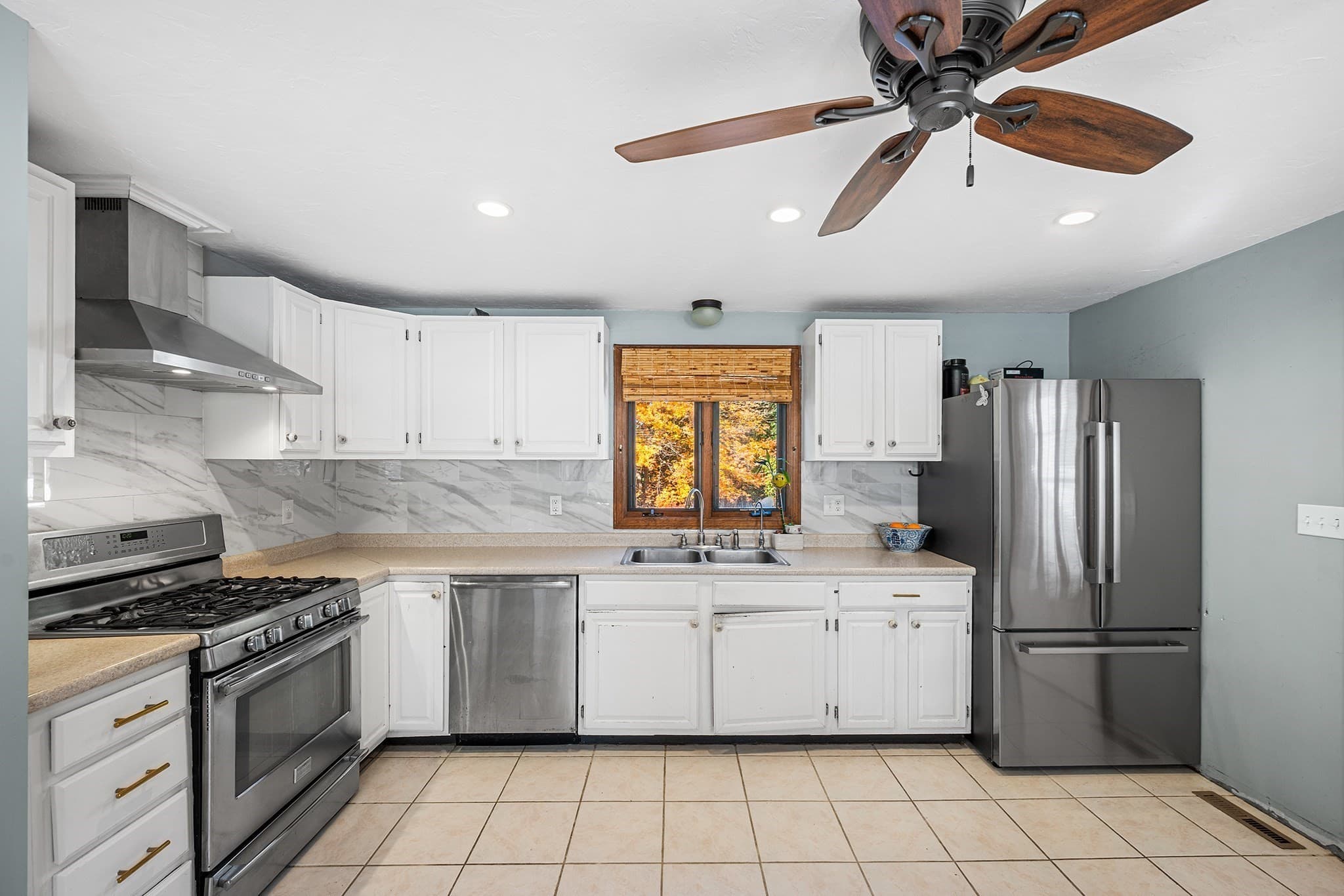 Single Family Residence at 30 Constance Dr, Lowell MA 01854, photo 2 of 42