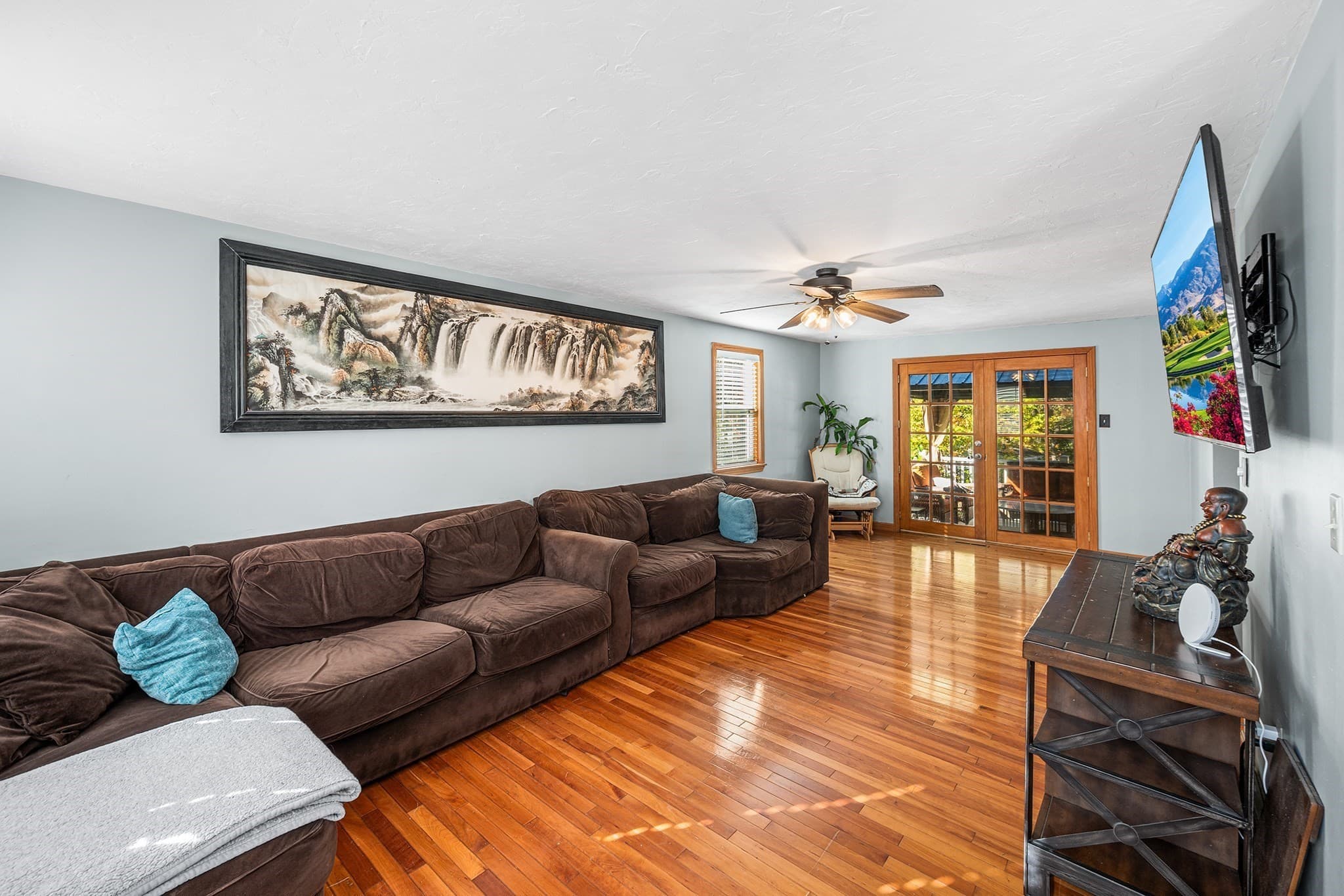 Single Family Residence at 30 Constance Dr, Lowell MA 01854, photo 8 of 42
