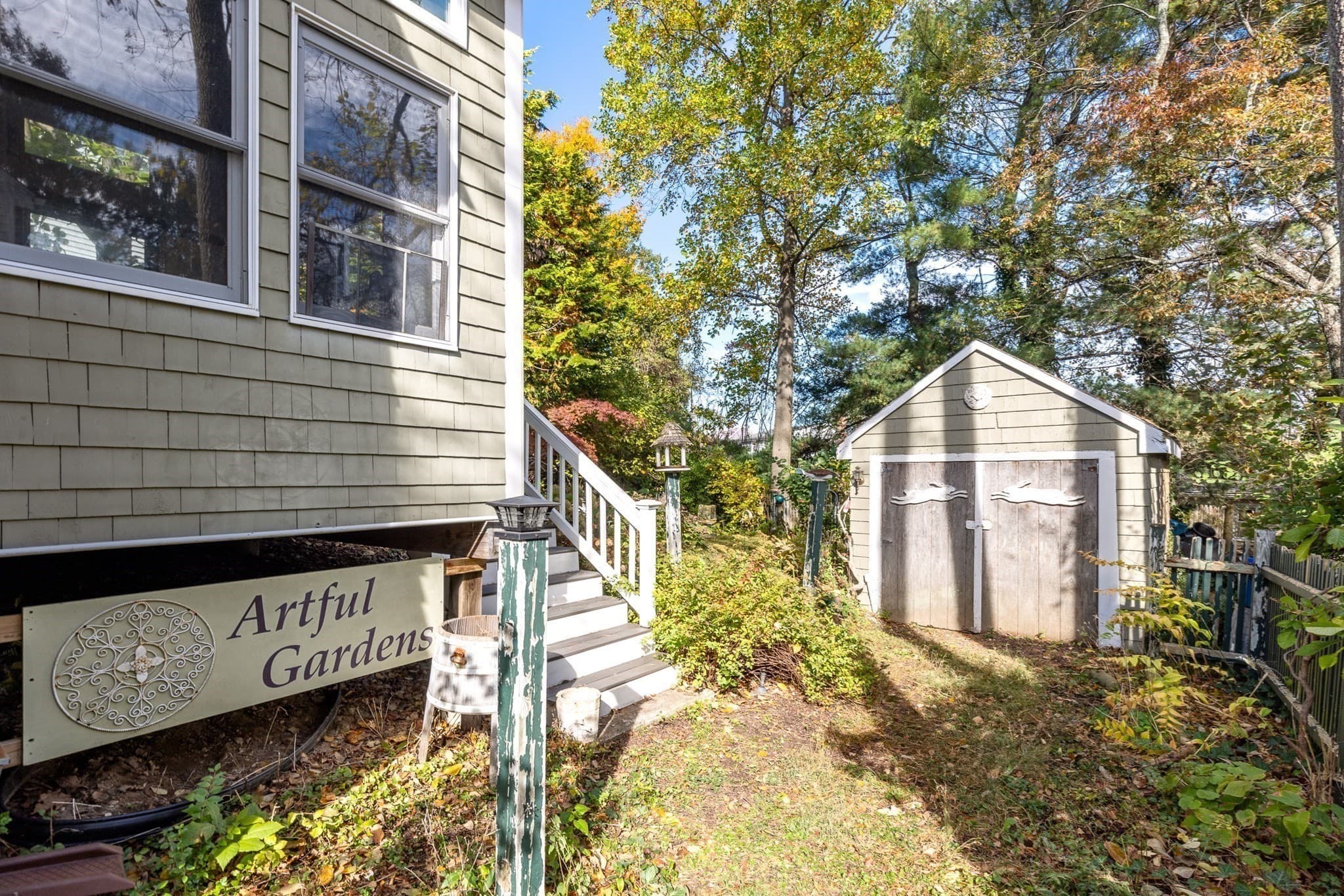 Single Family Residence at 19 Deforest St, Boston MA 02136, photo 2 of 42