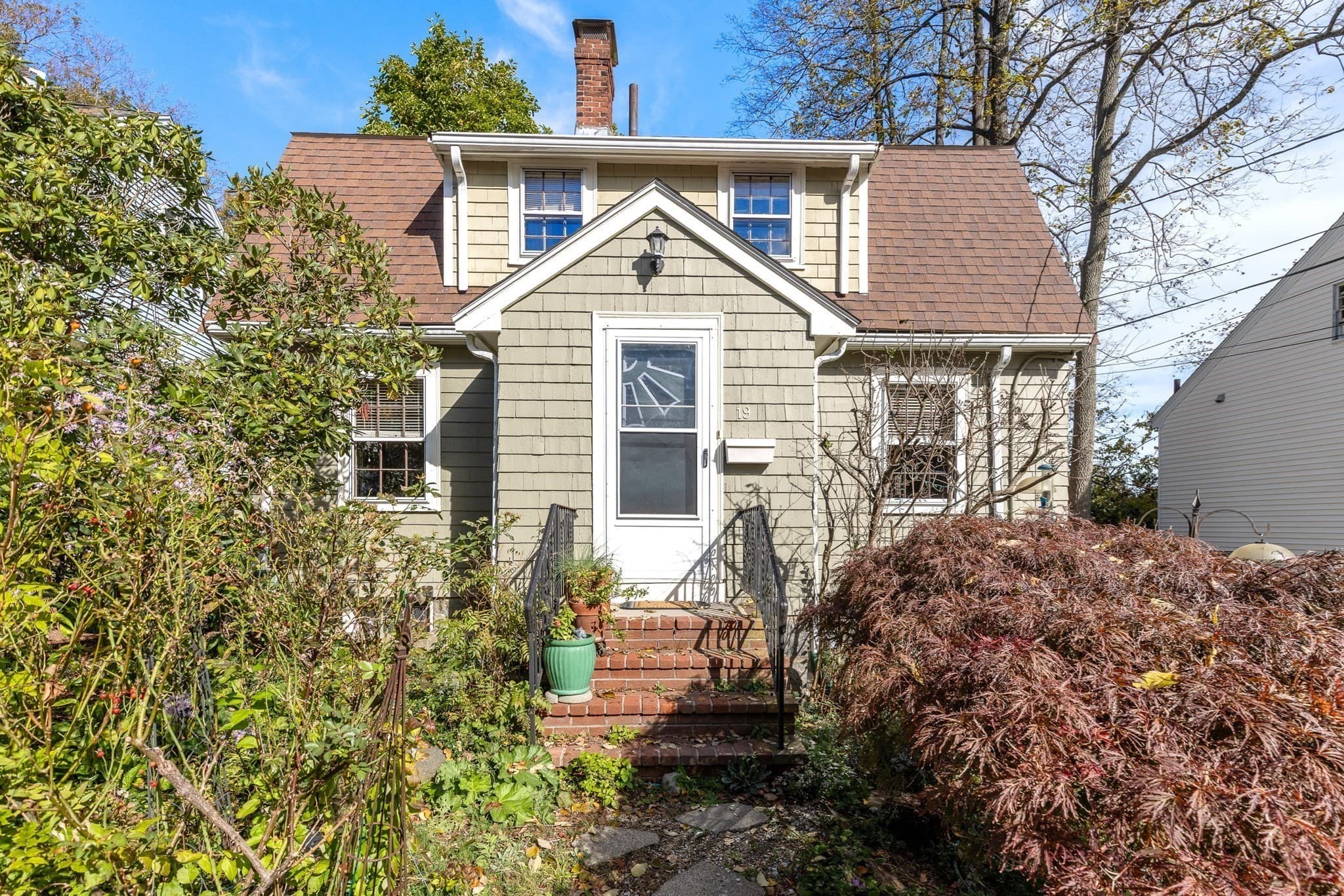 19 Deforest St, Boston MA 02136