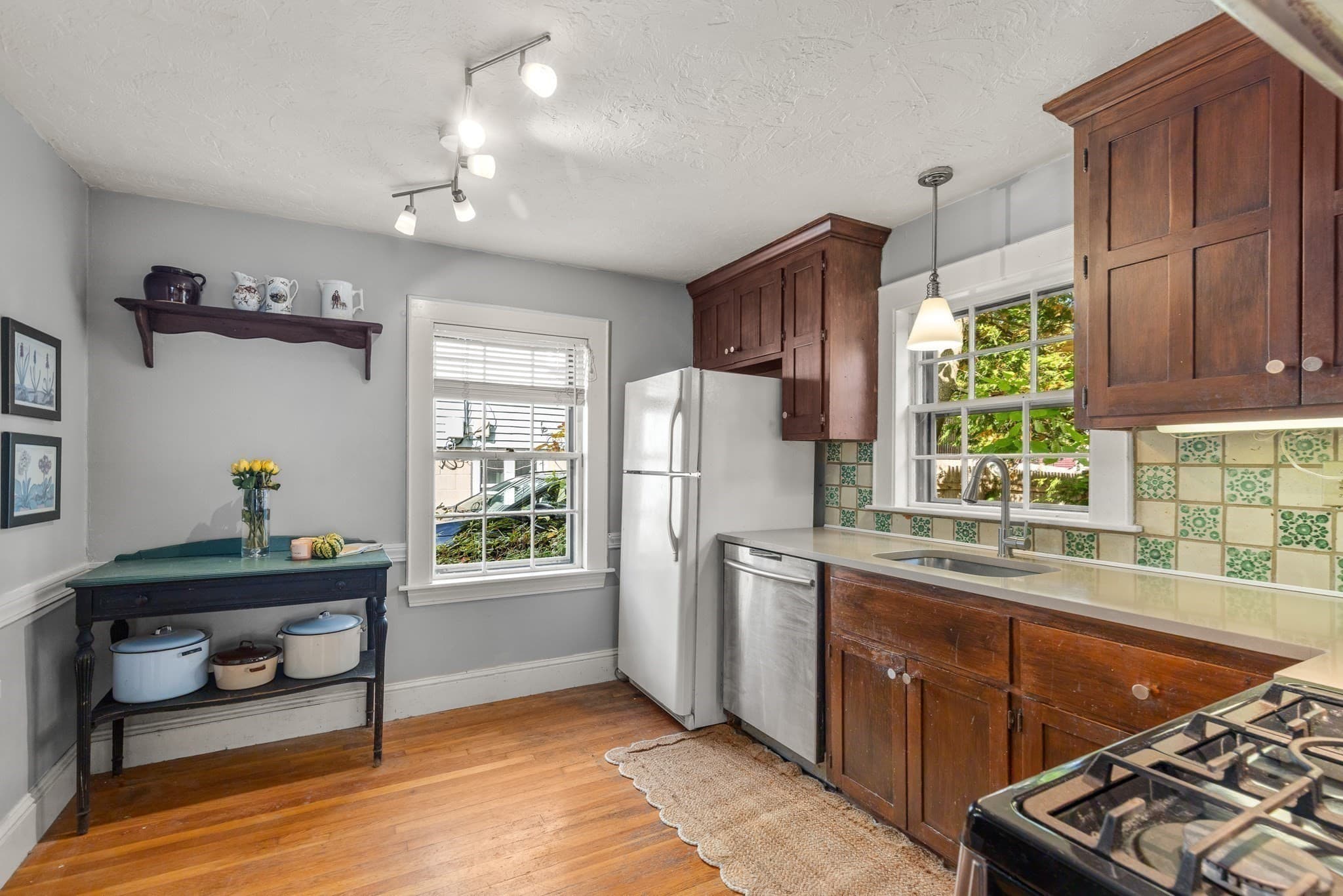 Single Family Residence at 19 Deforest St, Boston MA 02136, photo 10 of 42