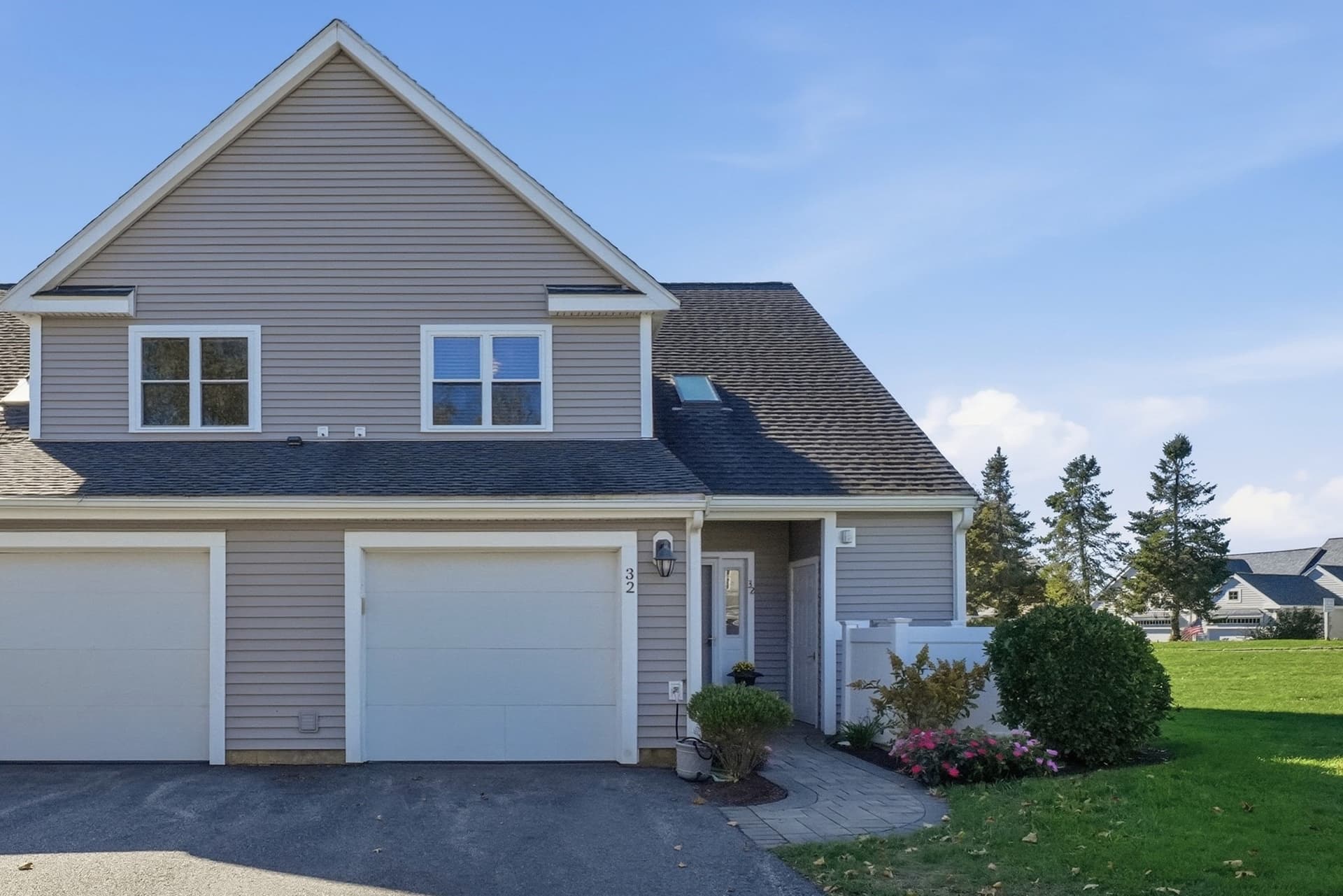 Condominium at 32 Southcliff Drive # 32, Plymouth MA 02360, photo 3 of 40