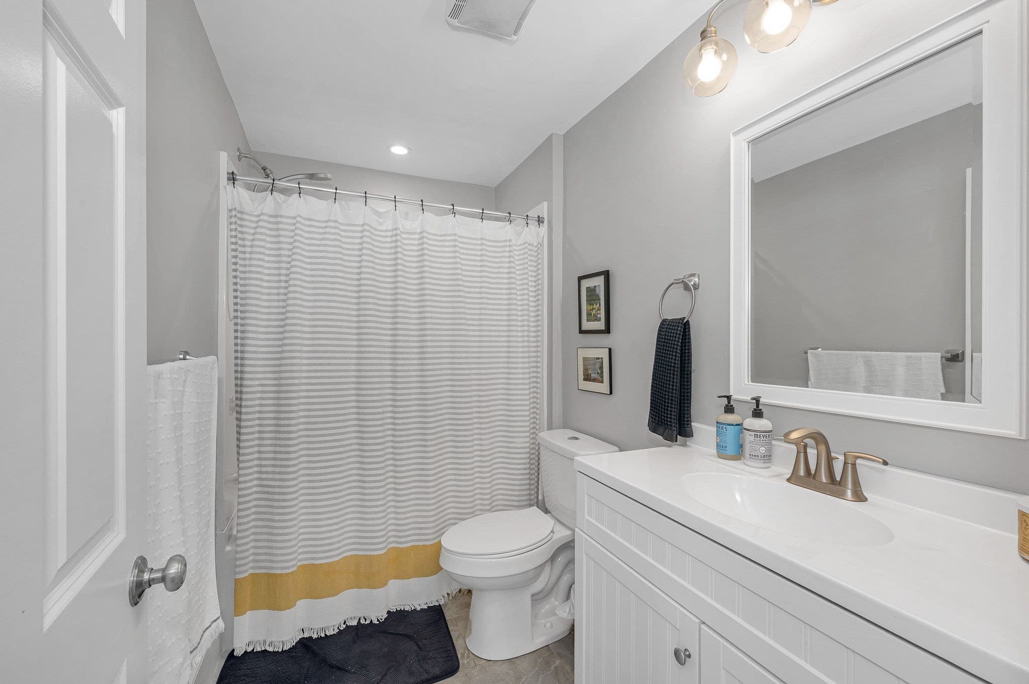 Single Family Residence at 19 Eastern Ave, Beverly MA 01915, photo 13 of 33