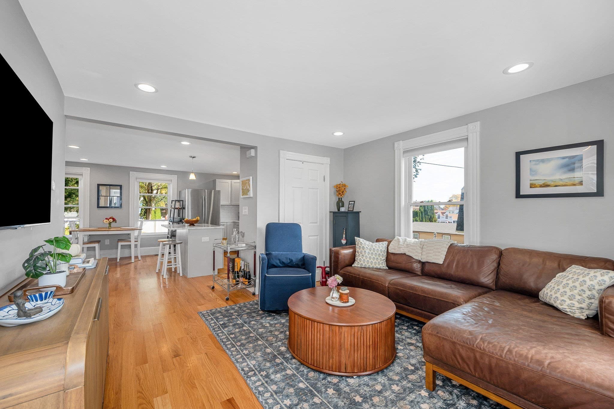 Single Family Residence at 19 Eastern Ave, Beverly MA 01915, photo 3 of 33