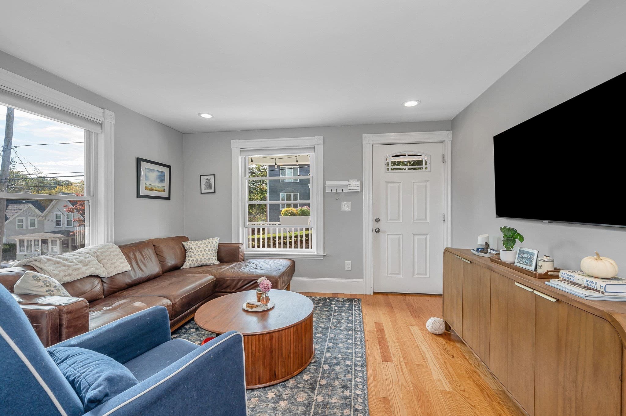 Single Family Residence at 19 Eastern Ave, Beverly MA 01915, photo 5 of 33