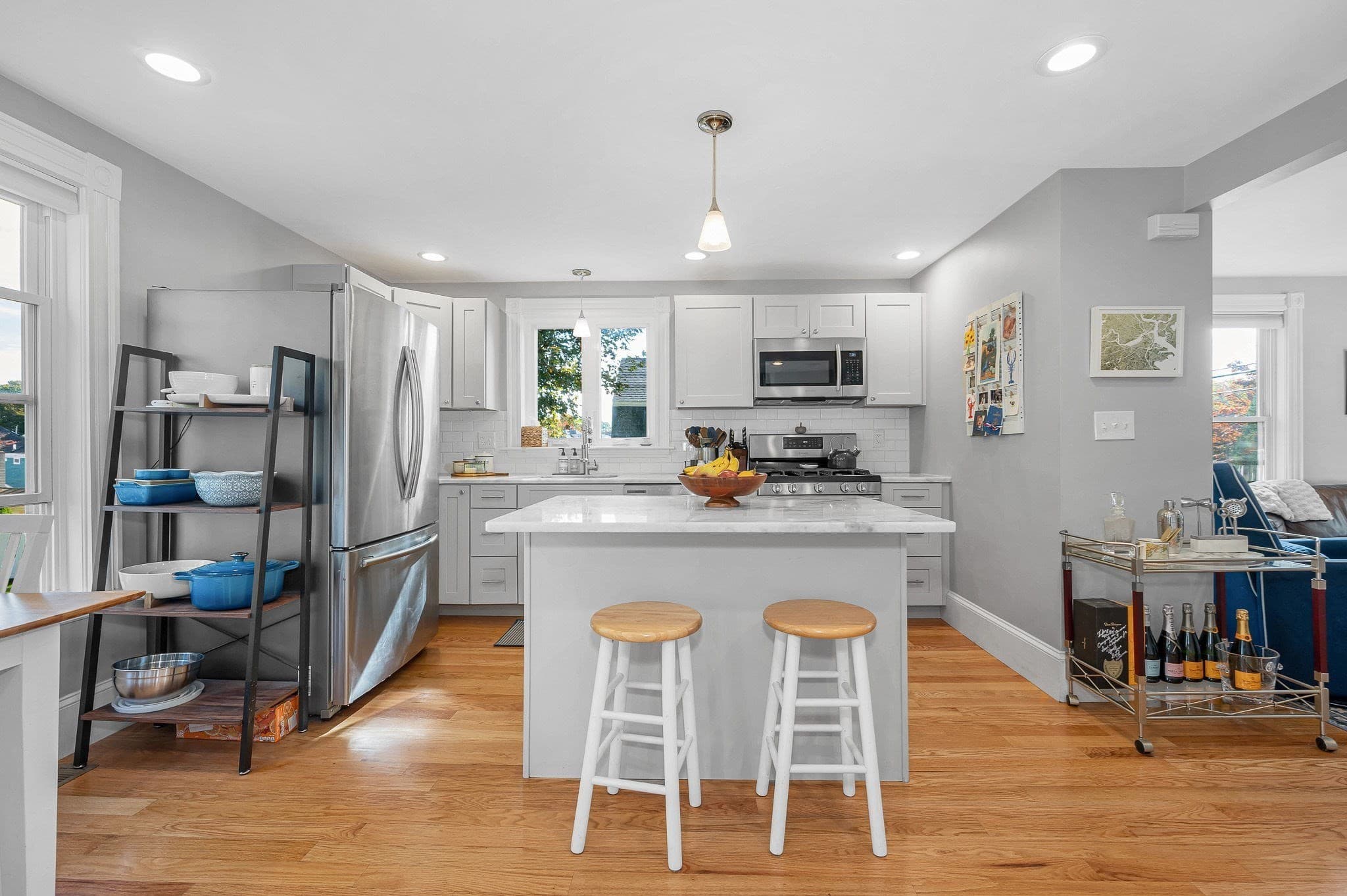 Single Family Residence at 19 Eastern Ave, Beverly MA 01915, photo 9 of 33