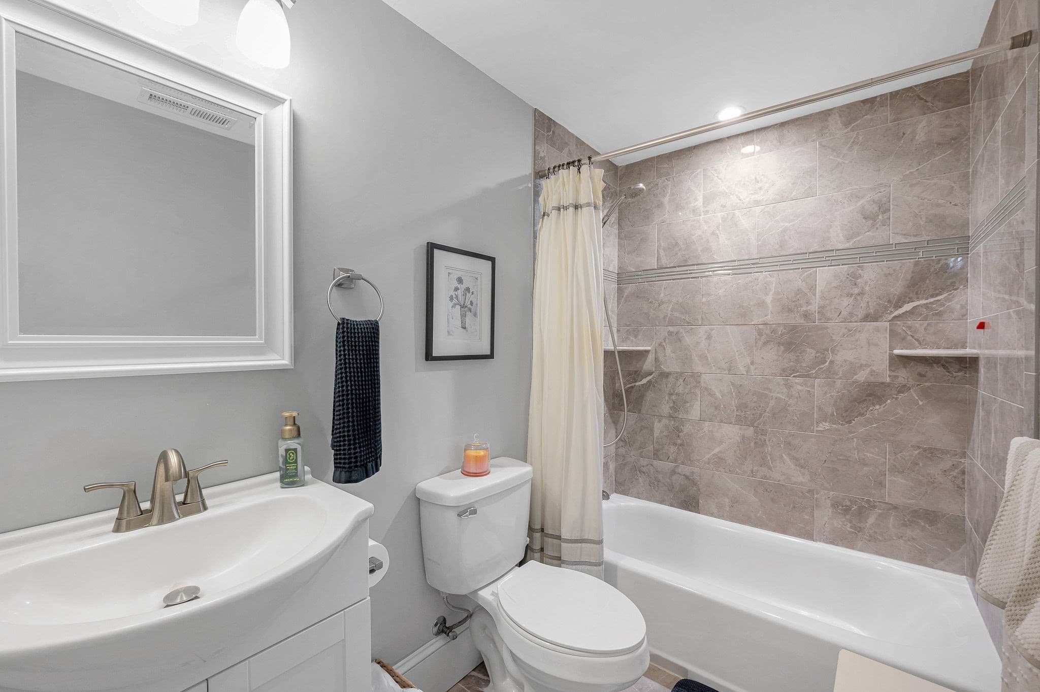 Single Family Residence at 19 Eastern Ave, Beverly MA 01915, photo 19 of 33