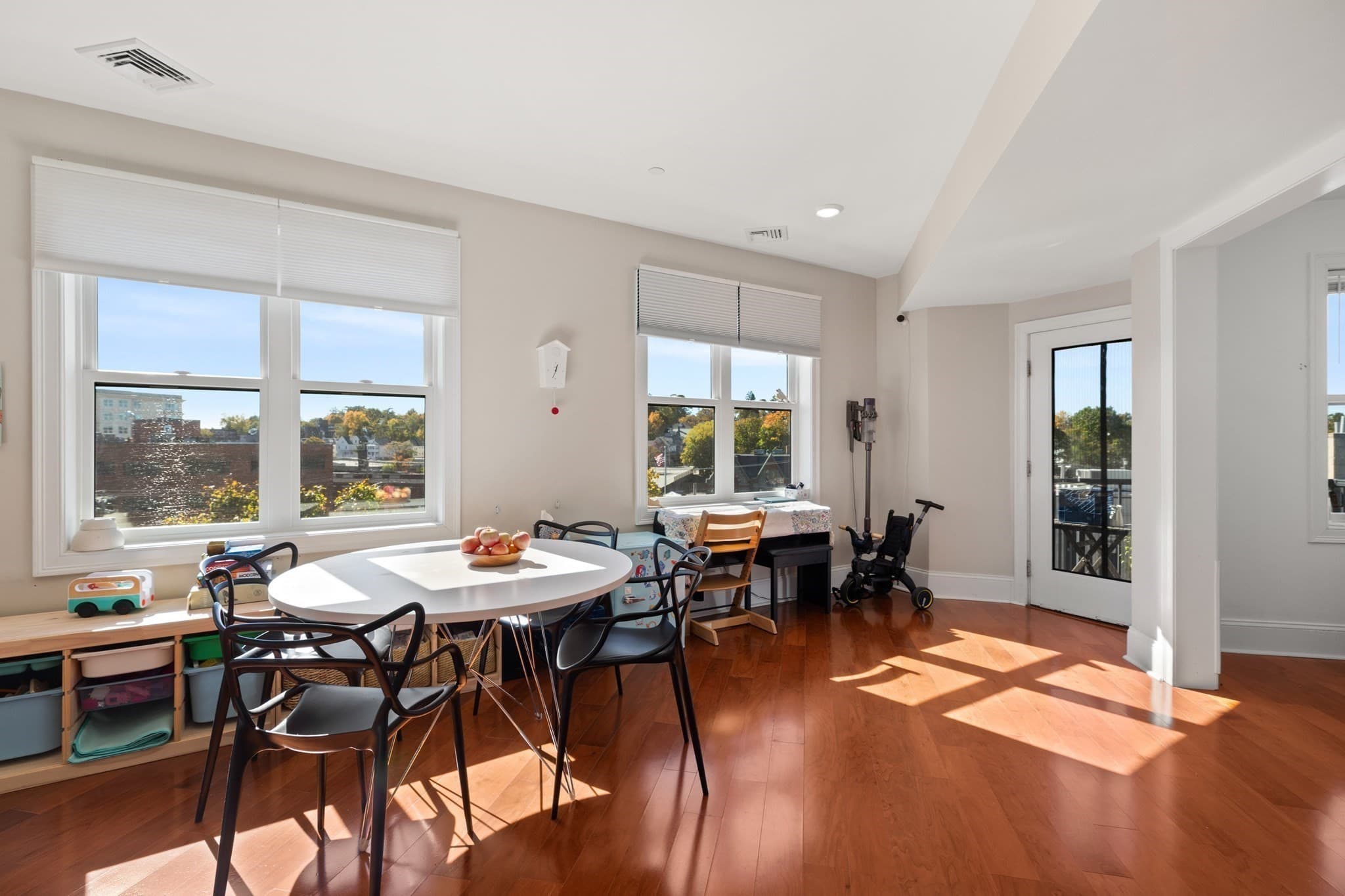 Condominium at 32 Gilson Rd # 16, Quincy MA 02169, photo 2 of 17
