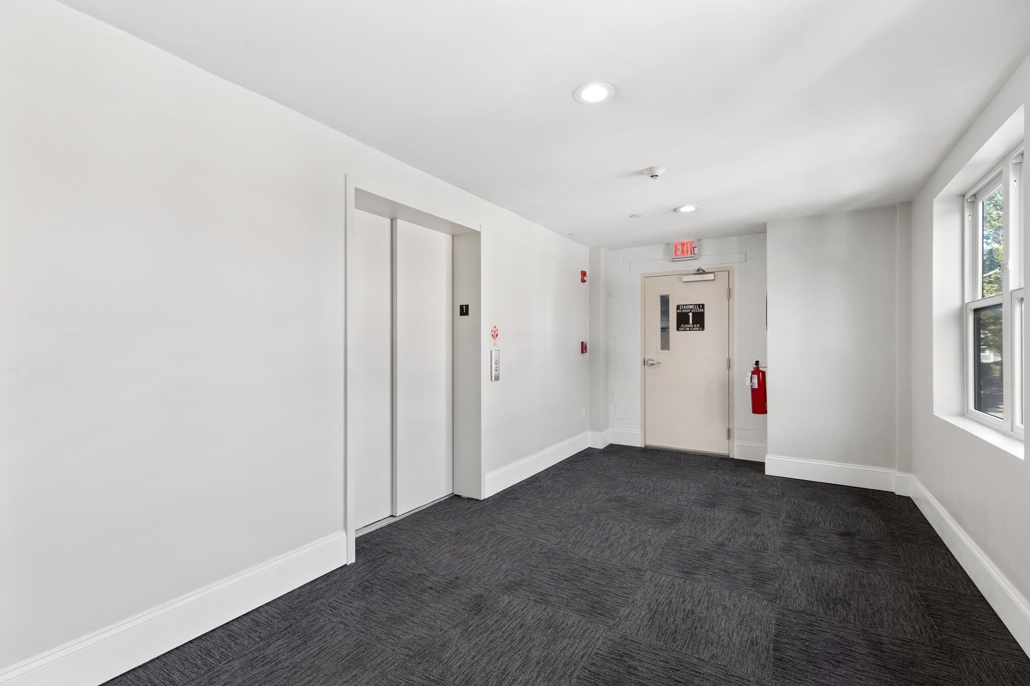 Condominium at 32 Gilson Rd # 16, Quincy MA 02169, photo 14 of 17