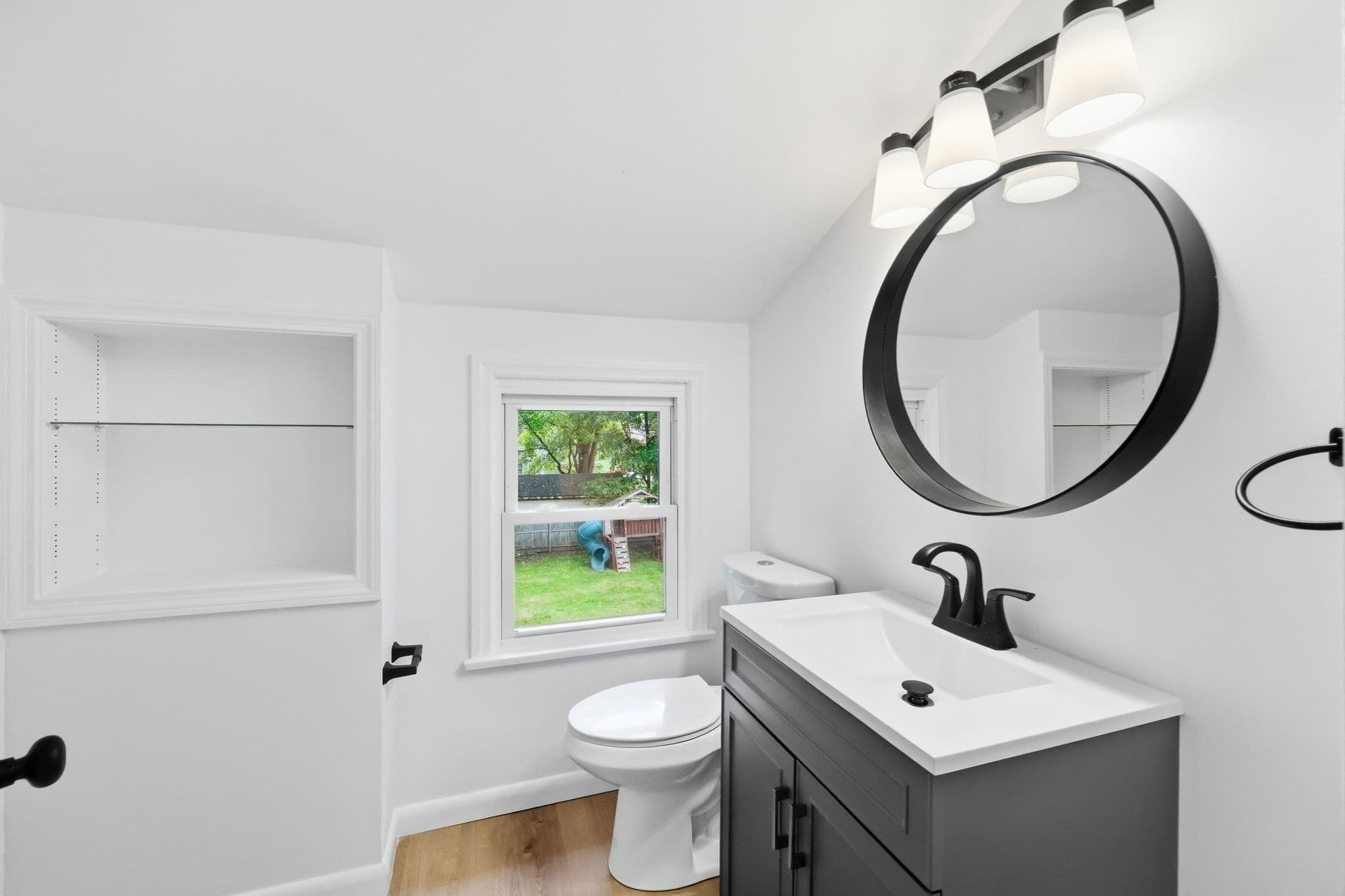 Single Family Residence at 48 E Allen Ridge Rd, Springfield MA 01118, photo 23 of 41
