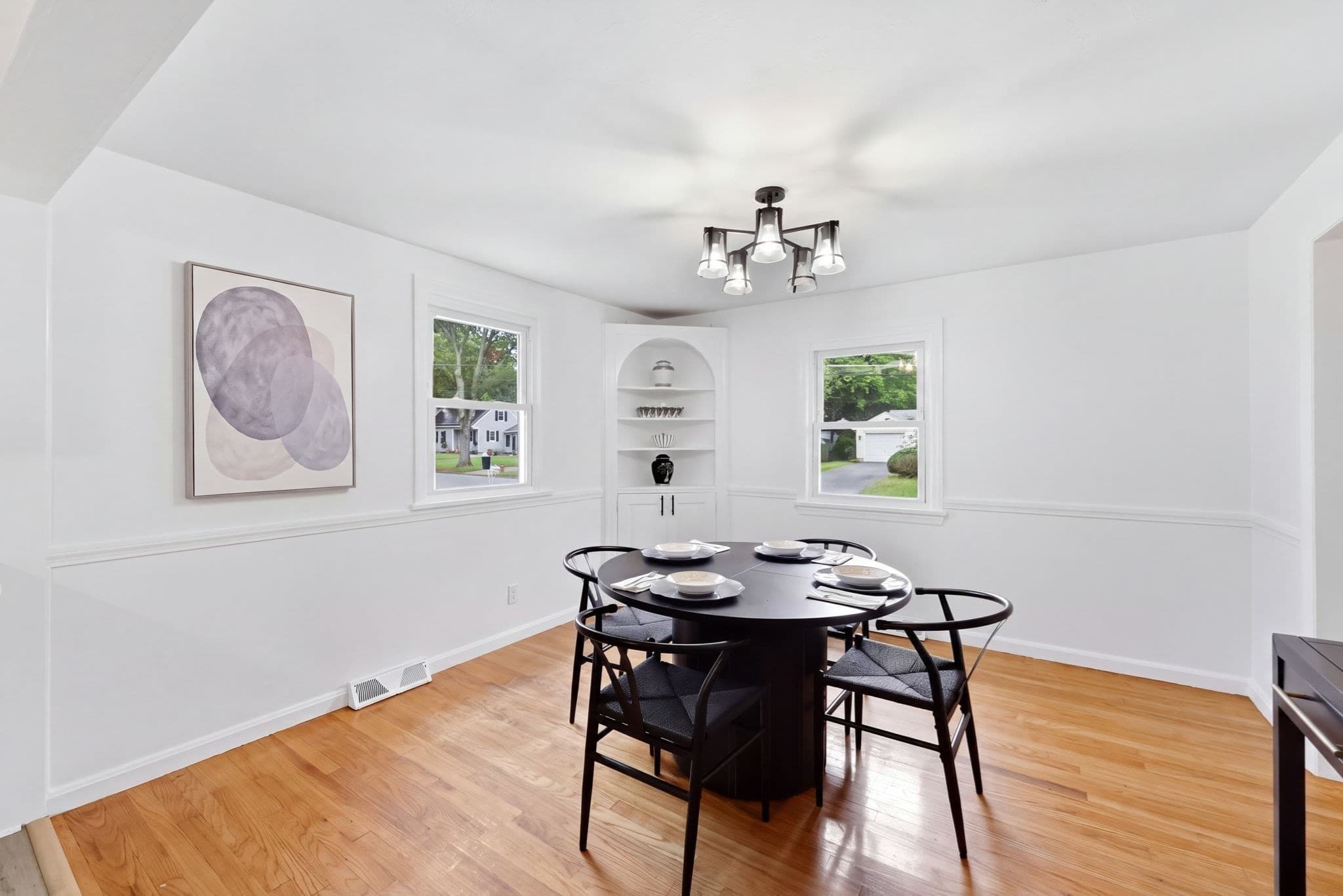 Single Family Residence at 48 E Allen Ridge Rd, Springfield MA 01118, photo 9 of 41