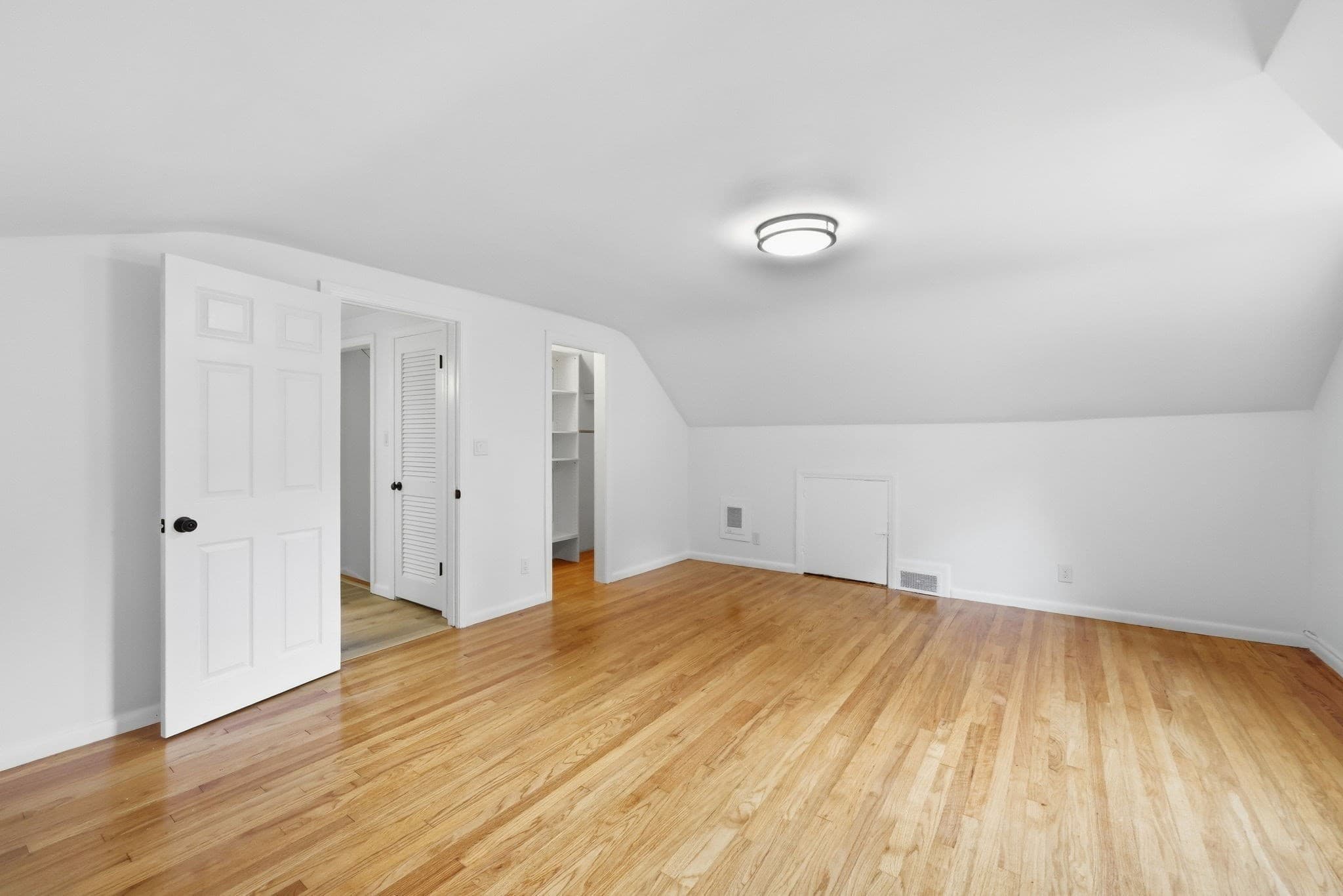 Single Family Residence at 48 E Allen Ridge Rd, Springfield MA 01118, photo 24 of 41