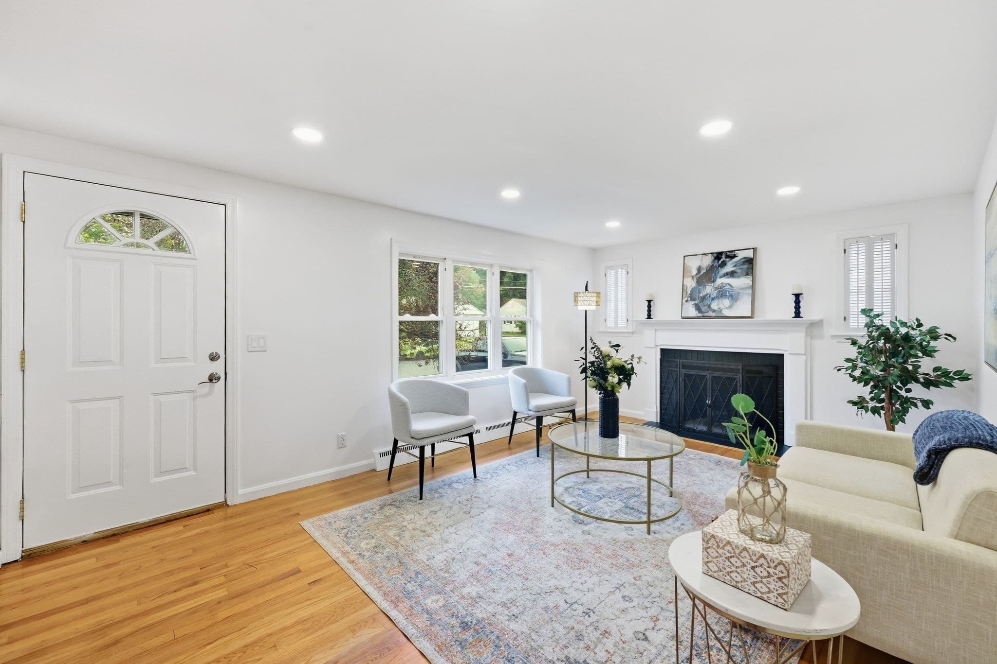 Single Family Residence at 48 E Allen Ridge Rd, Springfield MA 01118, photo 11 of 41