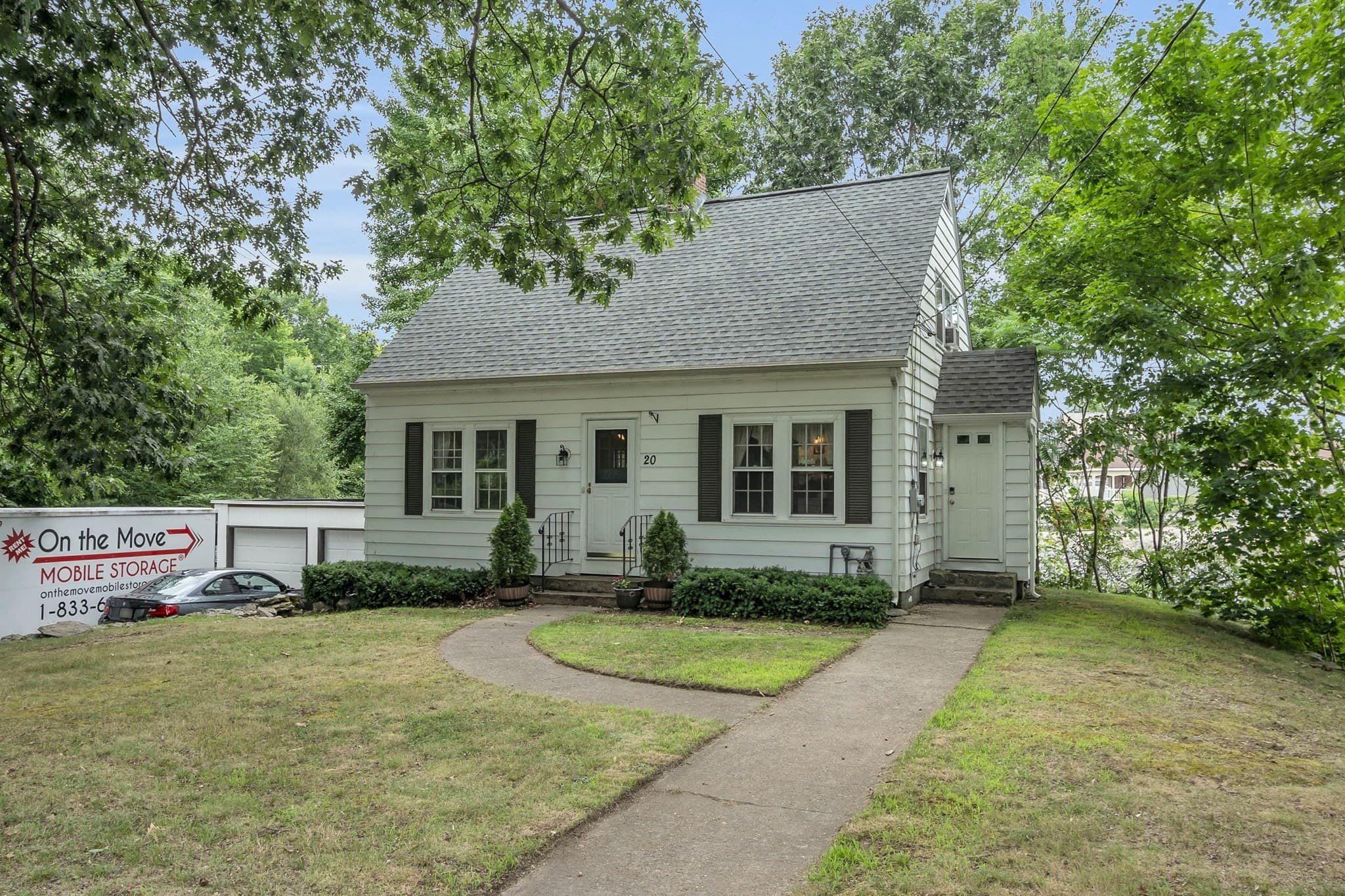 20 Pleasant St, Lunenburg MA 01462