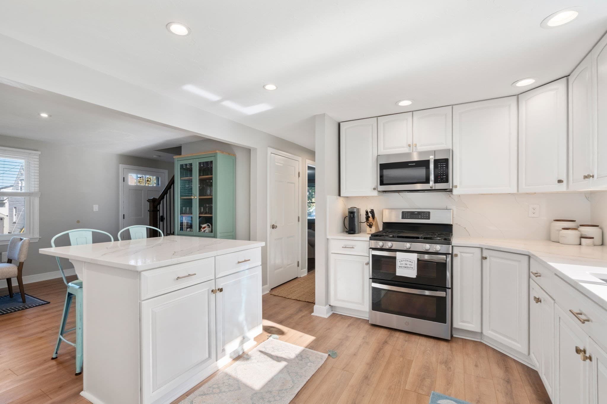 Single Family Residence at 50 Friend Street, Weymouth MA 02189, photo 5 of 42