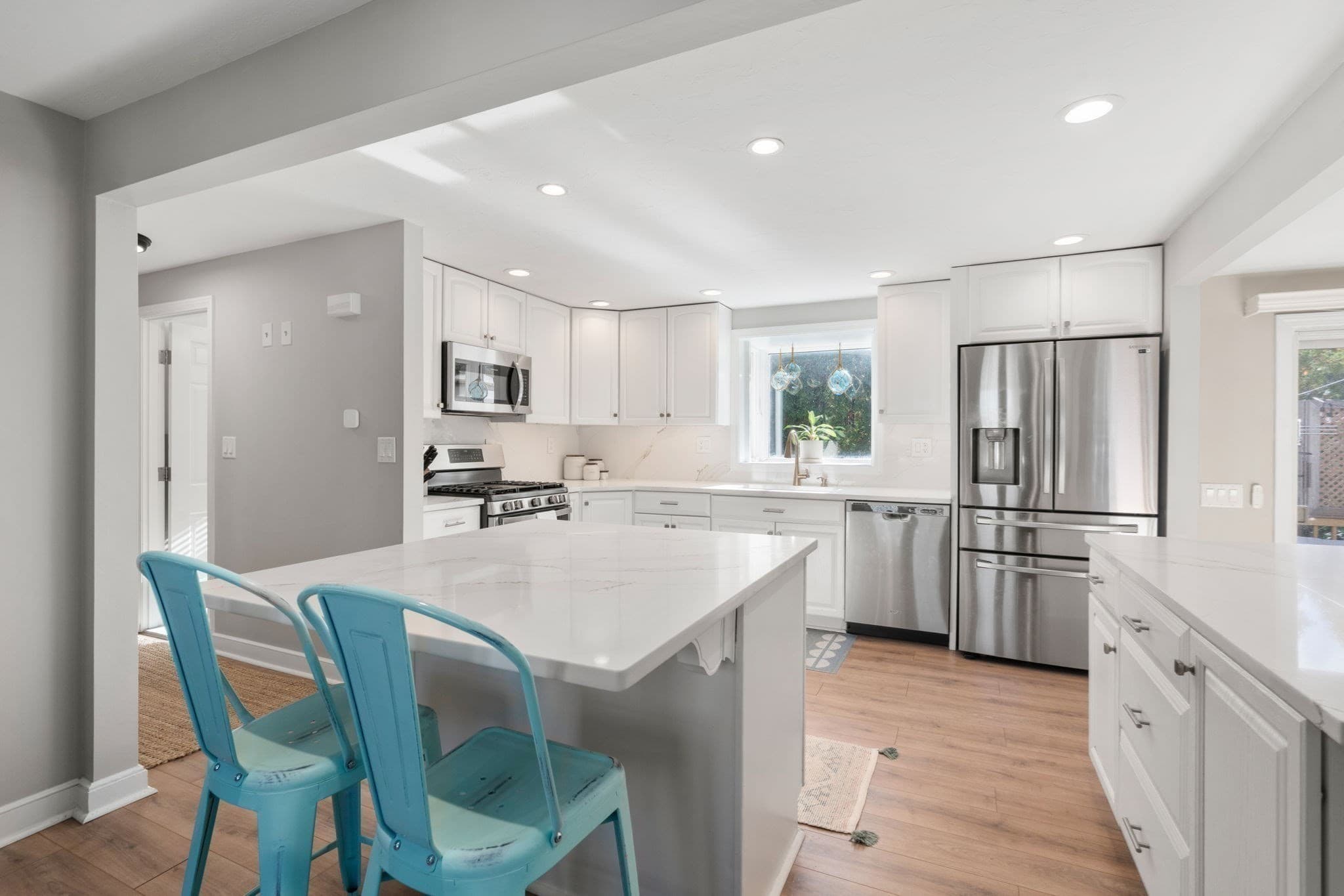 Single Family Residence at 50 Friend Street, Weymouth MA 02189, photo 4 of 42