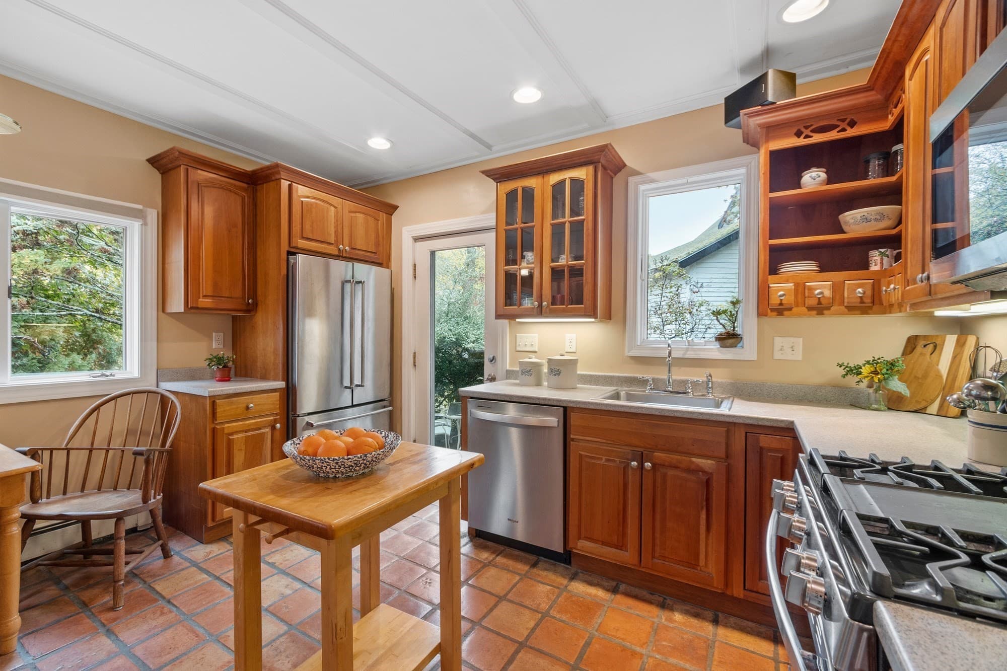 Single Family Residence at 112 Orris St, Melrose MA 02176, photo 11 of 38