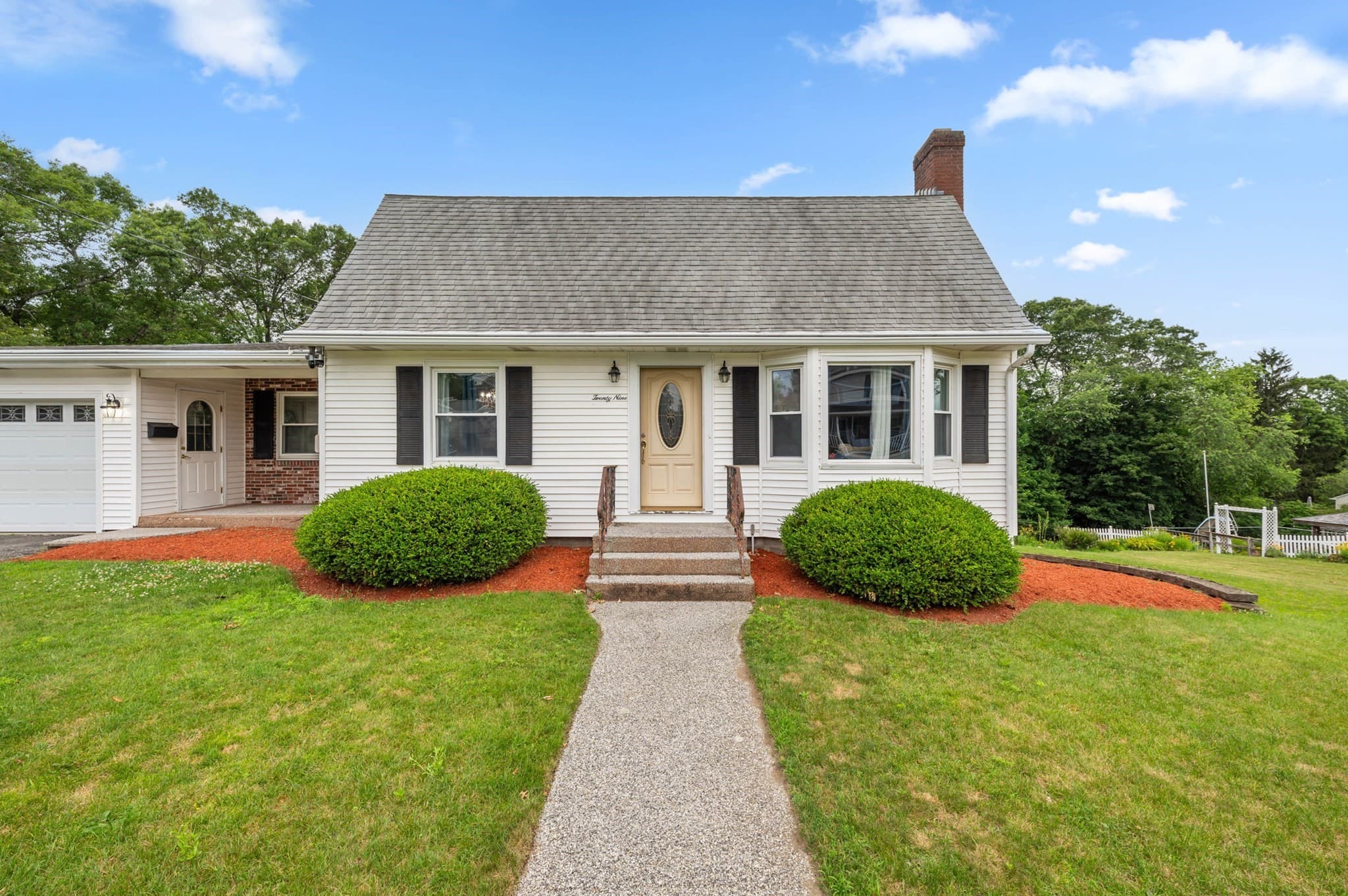 29 Carroll St, Auburn MA 01501