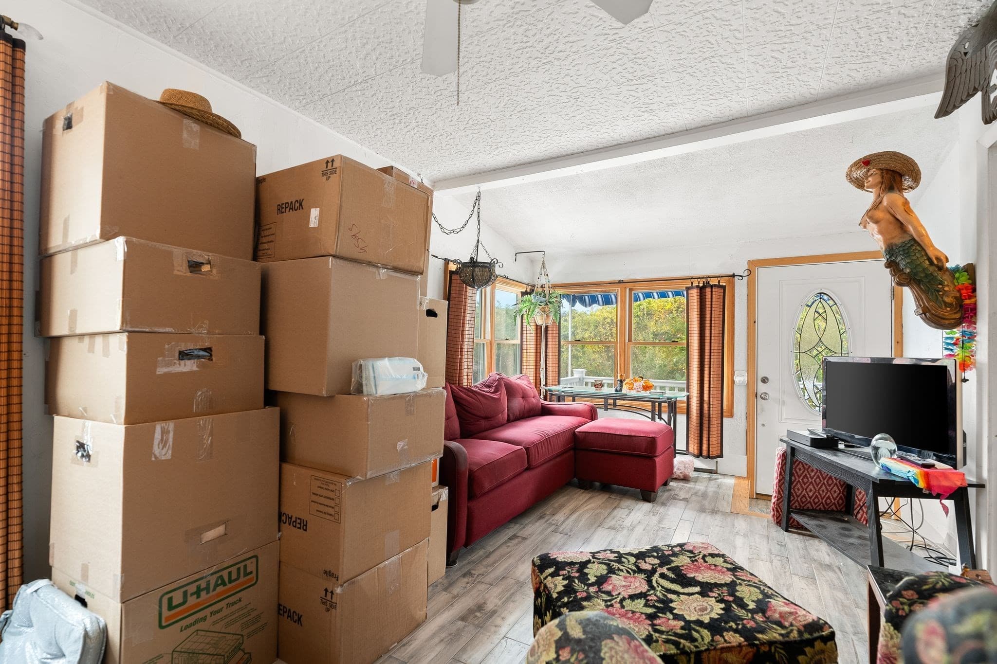 Single Family Residence at 101 Rockaway Avenue, Hull MA 02045, photo 13 of 33