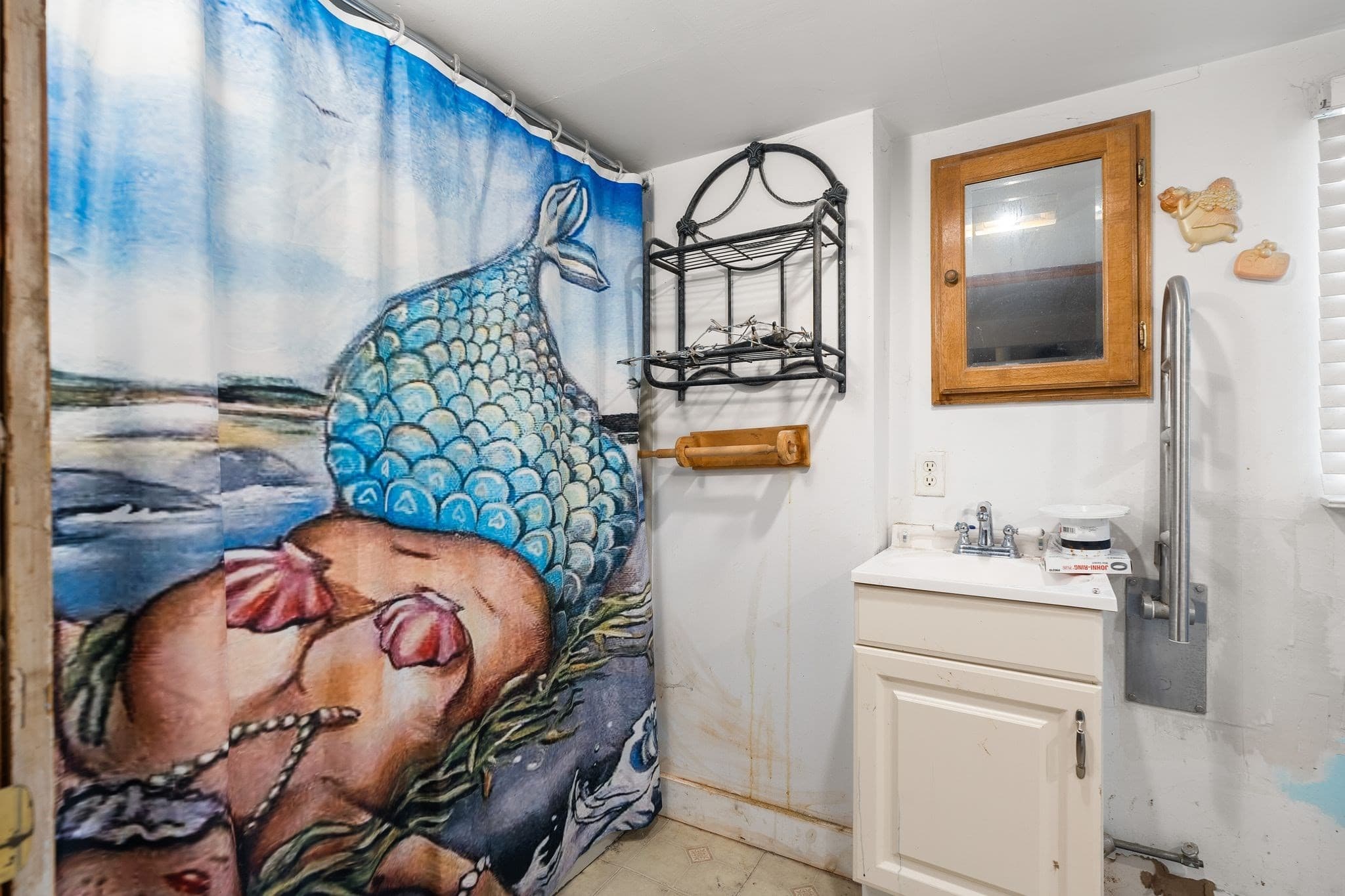 Single Family Residence at 101 Rockaway Avenue, Hull MA 02045, photo 26 of 33
