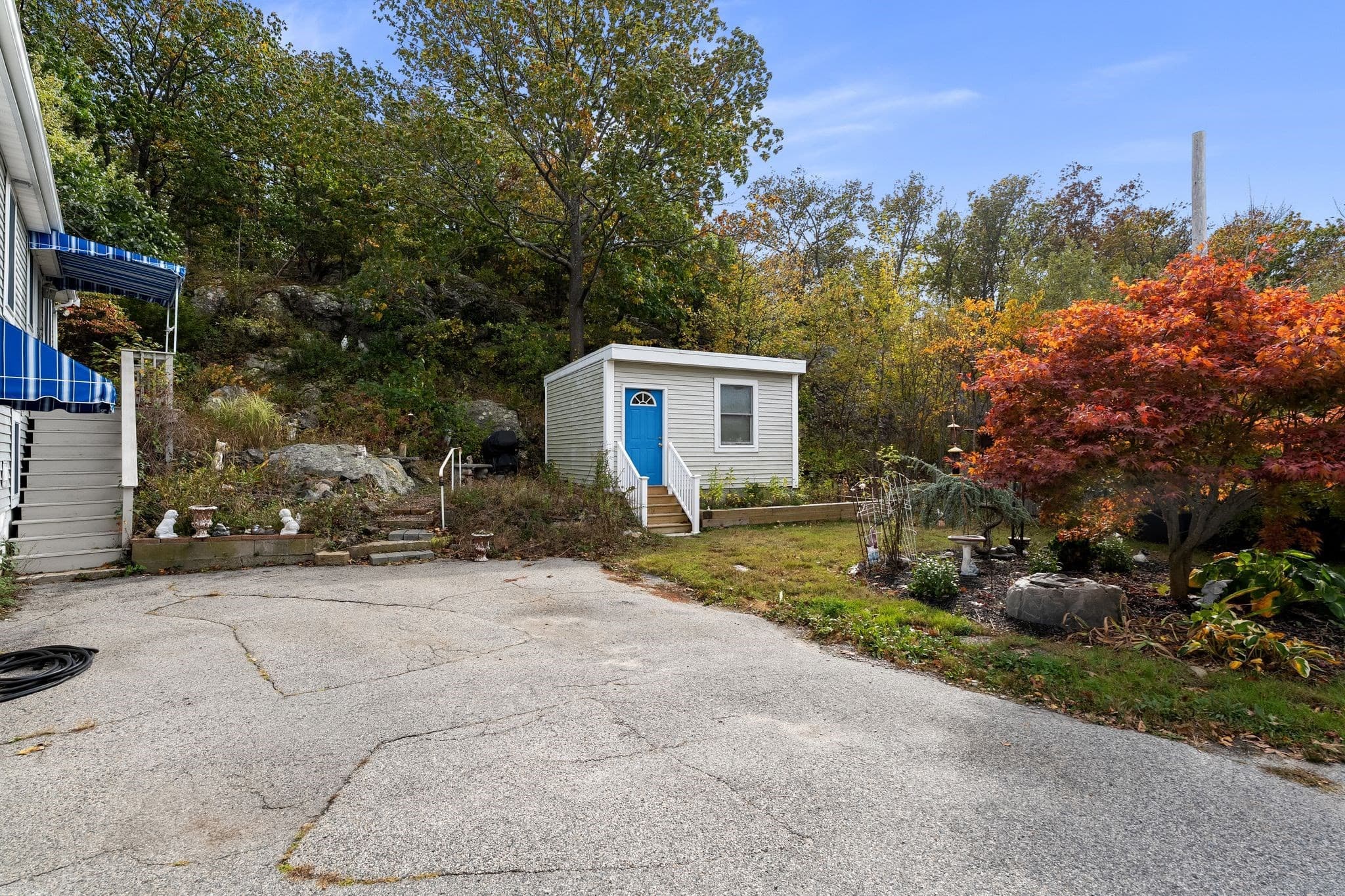 Single Family Residence at 101 Rockaway Avenue, Hull MA 02045, photo 3 of 33