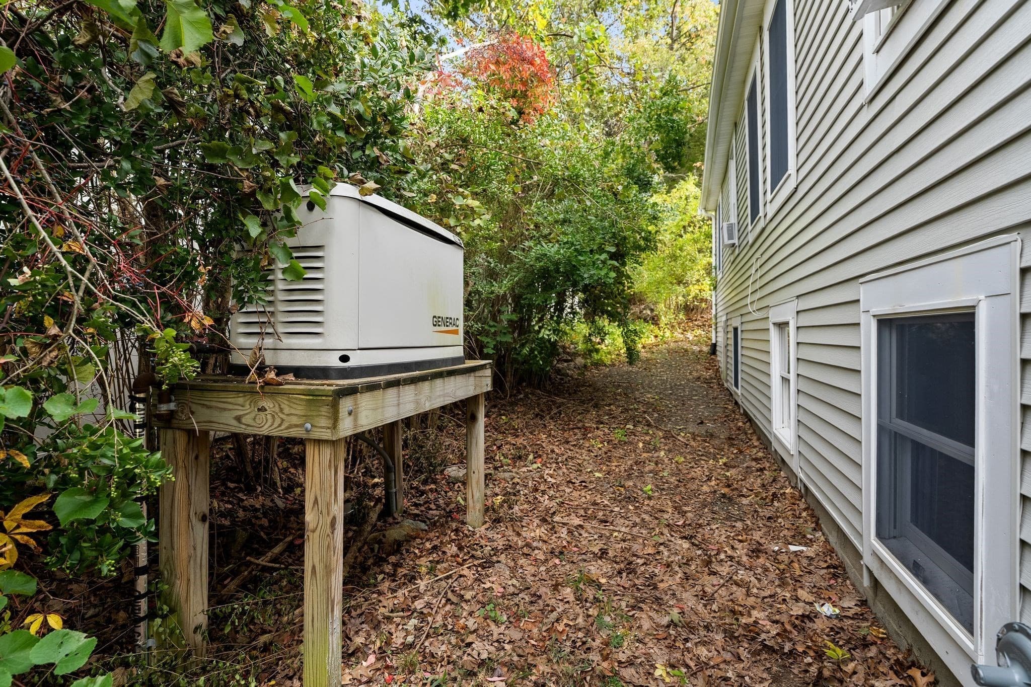 Single Family Residence at 101 Rockaway Avenue, Hull MA 02045, photo 31 of 33