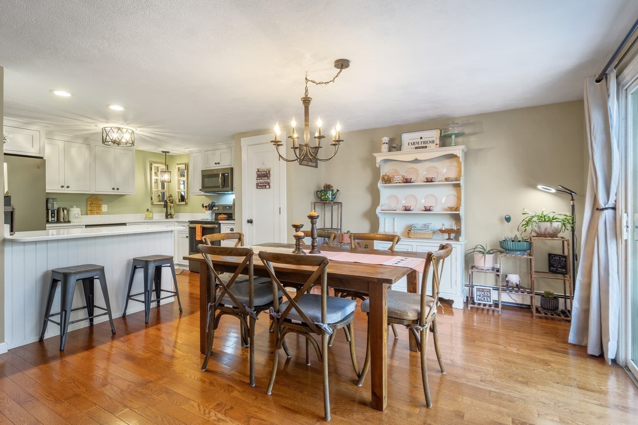 Condominium at 36 Casablanca Ct # 36, Haverhill MA 01832, photo 9 of 26