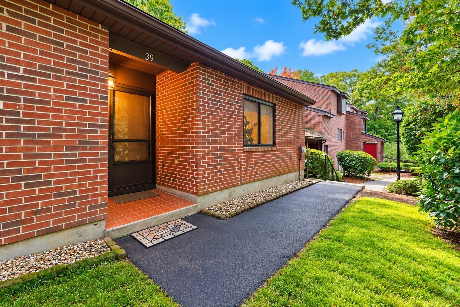 Condominium at 39 Highwood Dr # 39, Franklin MA 02038, photo 2 of 40
