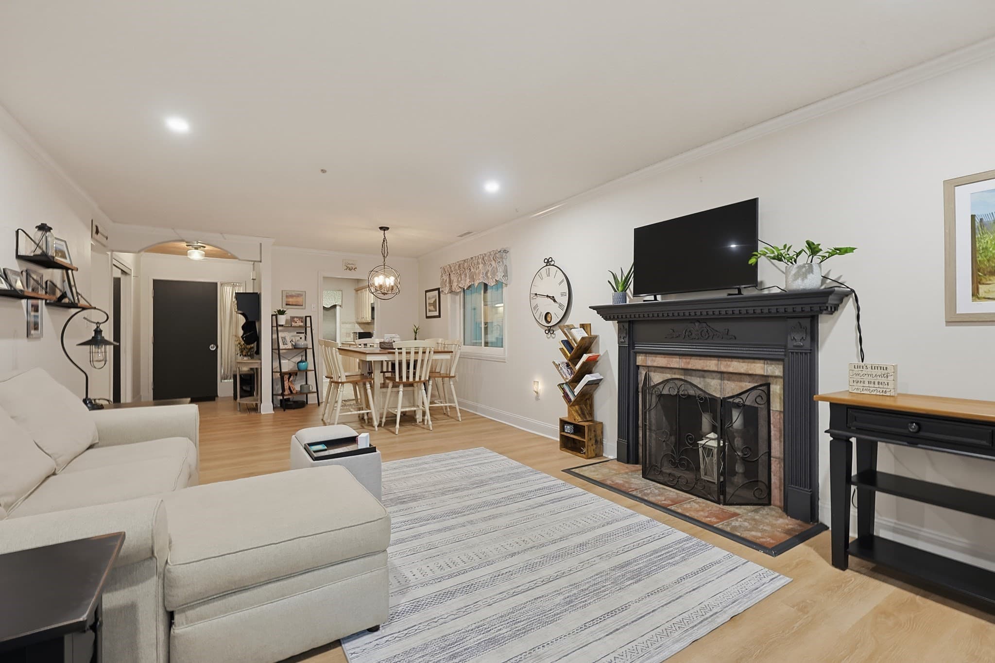 Condominium at 39 Highwood Dr # 39, Franklin MA 02038, photo 10 of 40