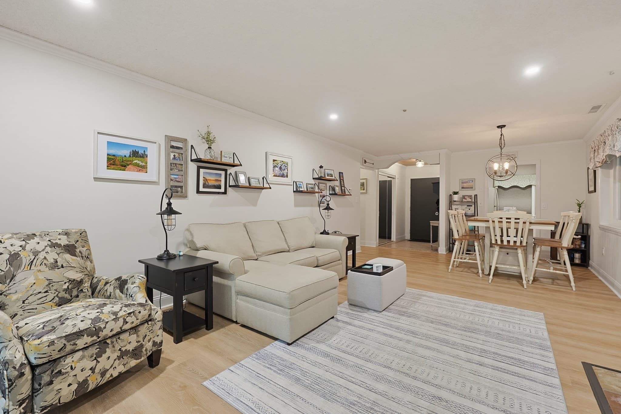 Condominium at 39 Highwood Dr # 39, Franklin MA 02038, photo 11 of 40