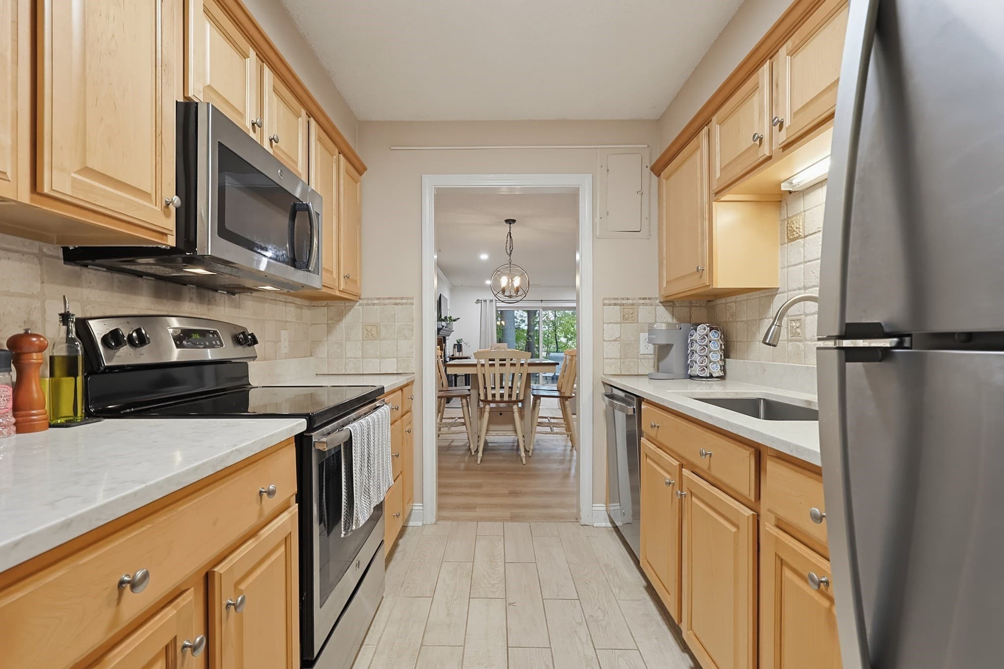 Condominium at 39 Highwood Dr # 39, Franklin MA 02038, photo 19 of 40