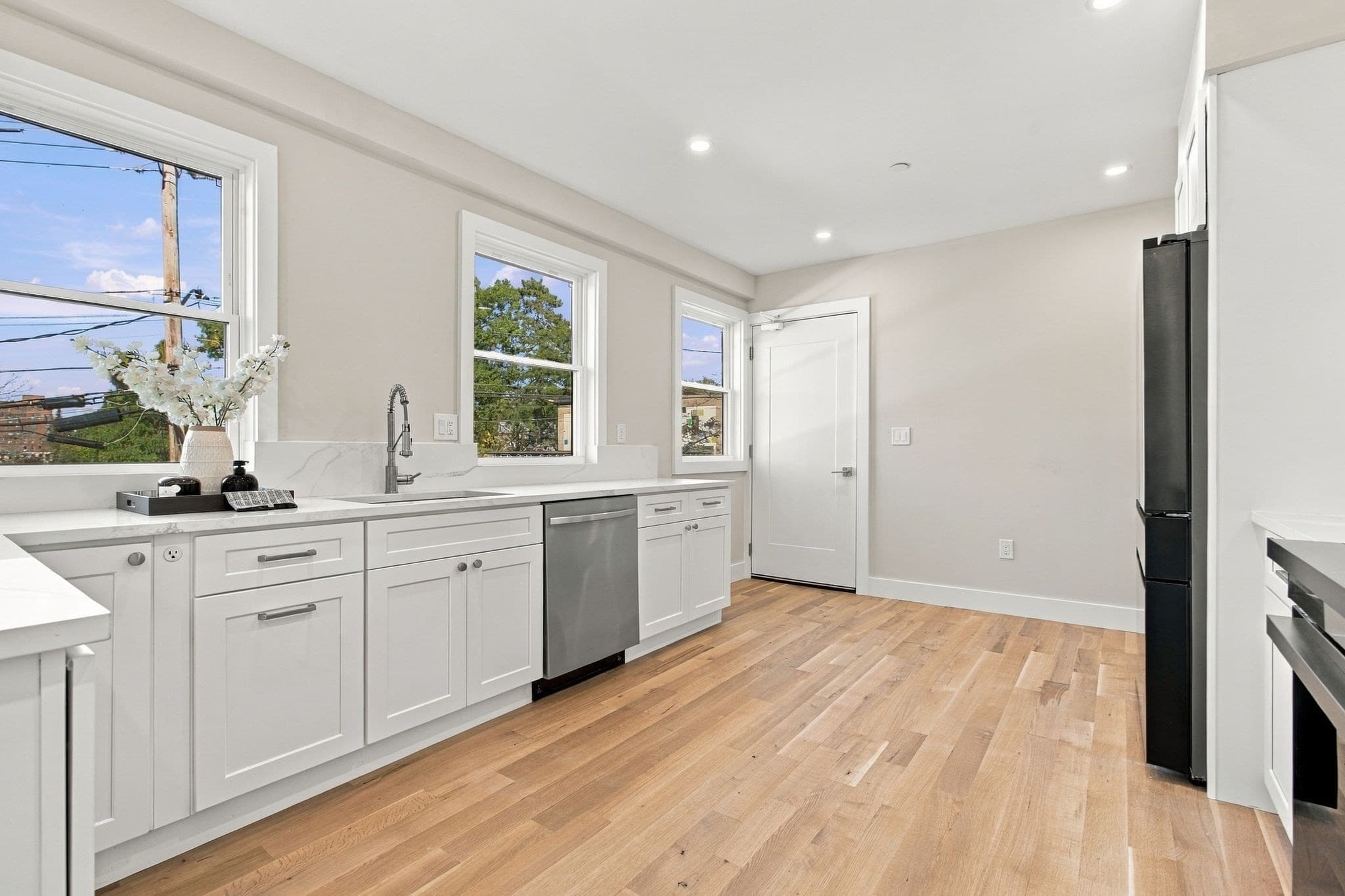 Condominium at 61 Crystal Street # 61, Melrose MA 02176, photo 2 of 28