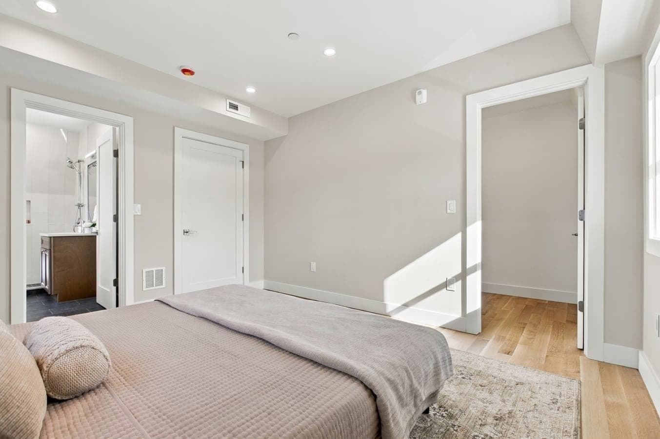 Condominium at 63 Cystal Street # 63, Melrose MA 02176, photo 11 of 26