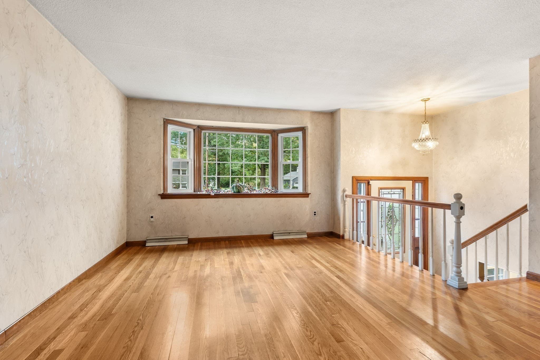 Single Family Residence at 27 Charme Rd, Tewksbury MA 01876, photo 6 of 39