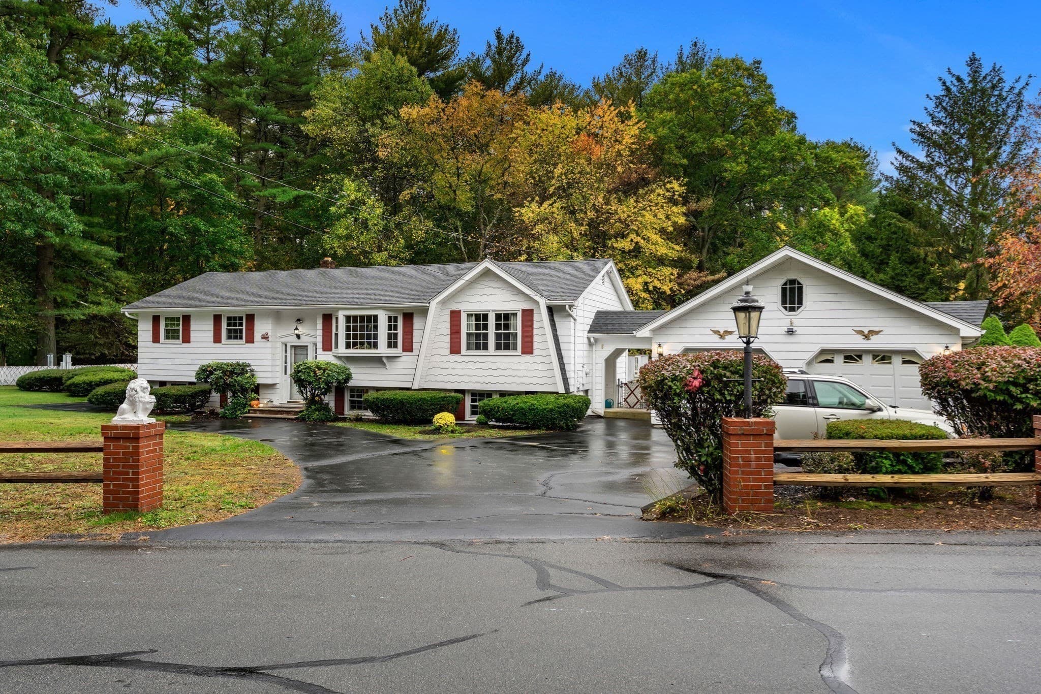 27 Charme Rd, Tewksbury MA 01876