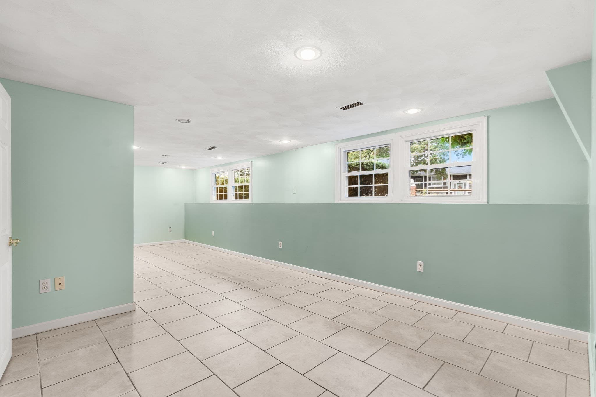 Single Family Residence at 27 Charme Rd, Tewksbury MA 01876, photo 28 of 39