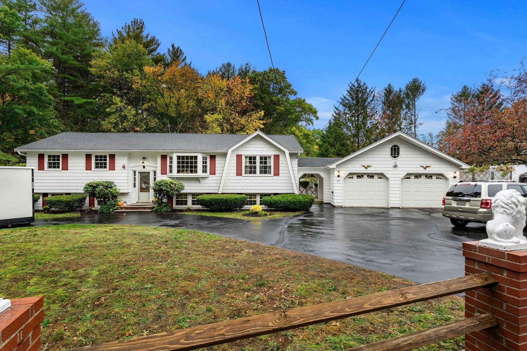 Single Family Residence at 27 Charme Rd, Tewksbury MA 01876, photo 4 of 39