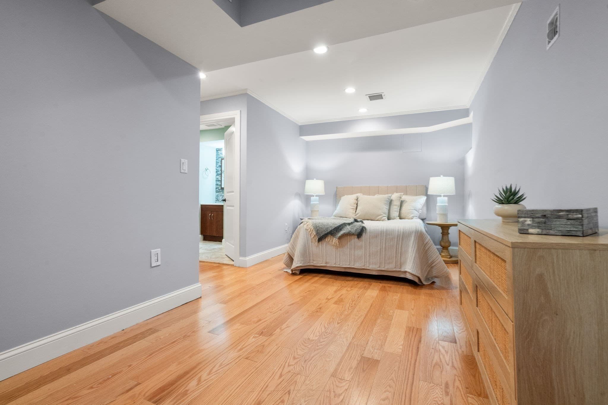 Condominium at 116 Pleasant St # B, Brookline MA 02446, photo 8 of 20