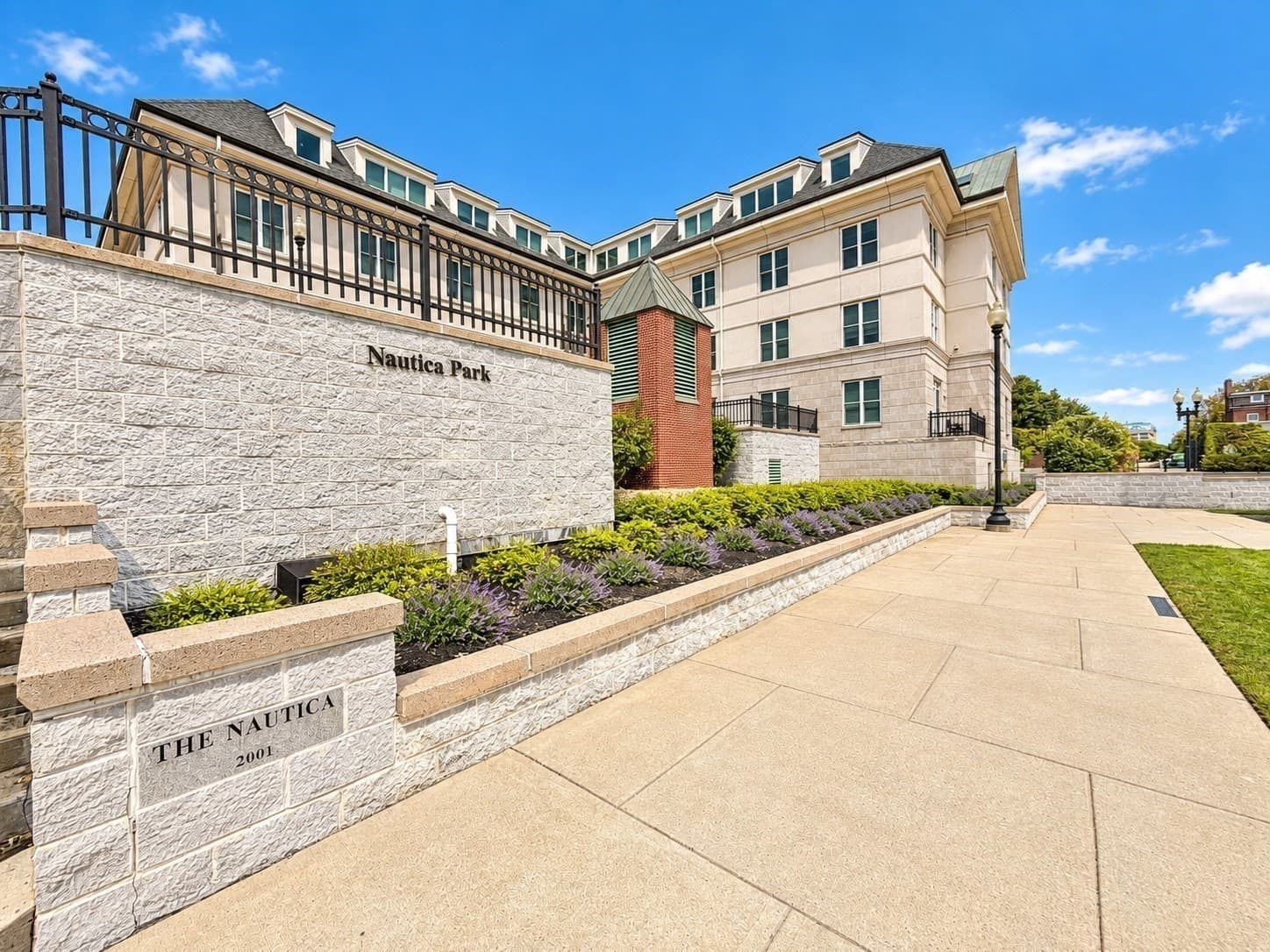 Condominium at 73 Chelsea St # 109, Boston MA 02129, photo 20 of 25