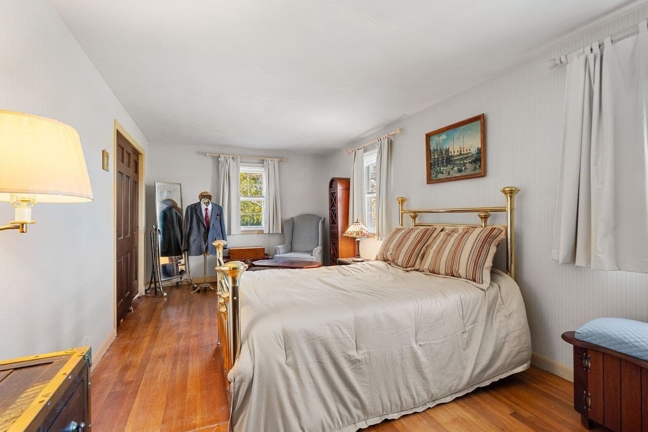 Single Family Residence at 232 Market Street, Amesbury MA 01913, photo 12 of 40