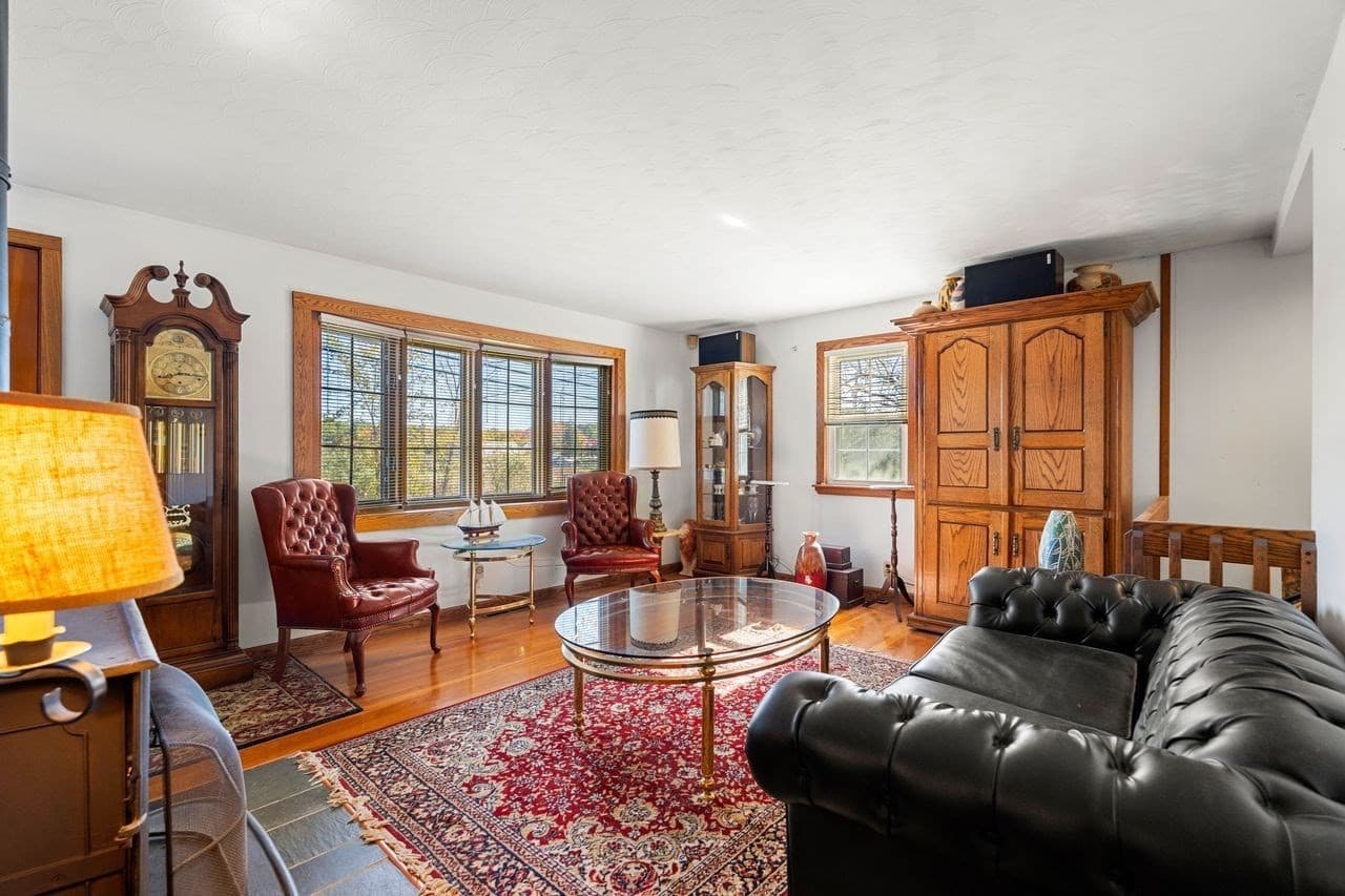 Single Family Residence at 232 Market Street, Amesbury MA 01913, photo 7 of 40