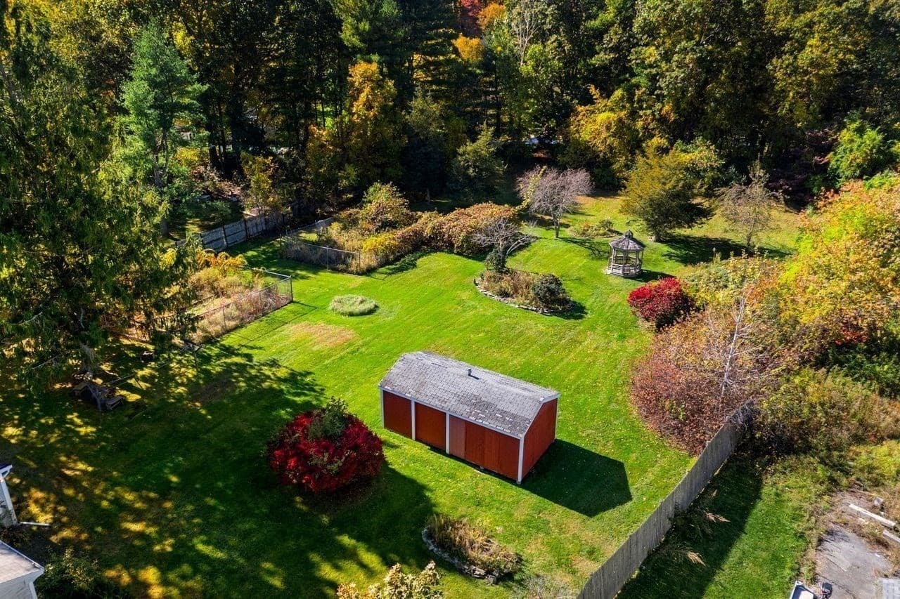 Single Family Residence at 232 Market Street, Amesbury MA 01913, photo 34 of 40