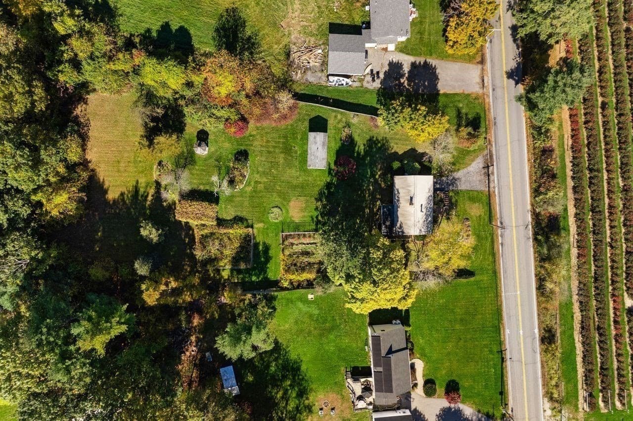 Single Family Residence at 232 Market Street, Amesbury MA 01913, photo 38 of 40