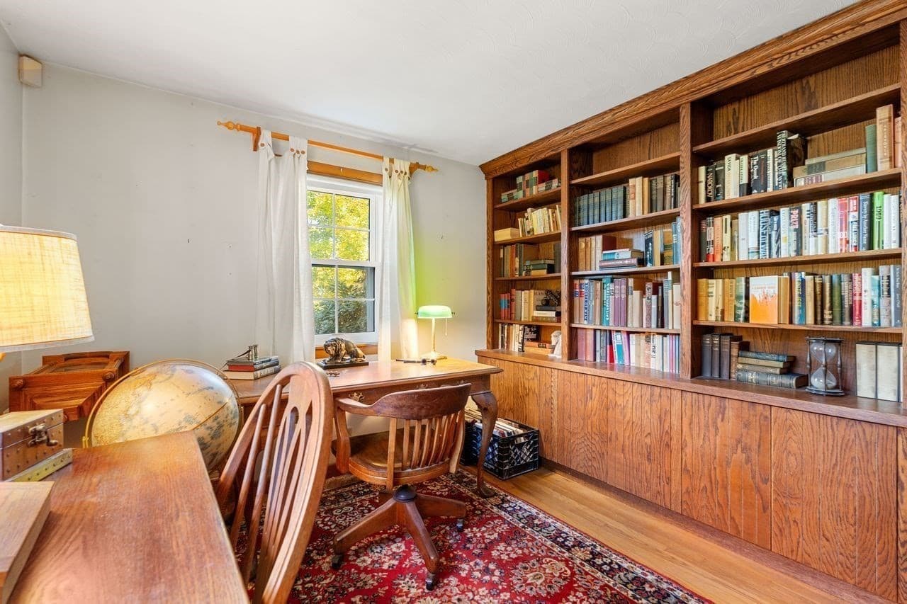 Single Family Residence at 232 Market Street, Amesbury MA 01913, photo 14 of 40